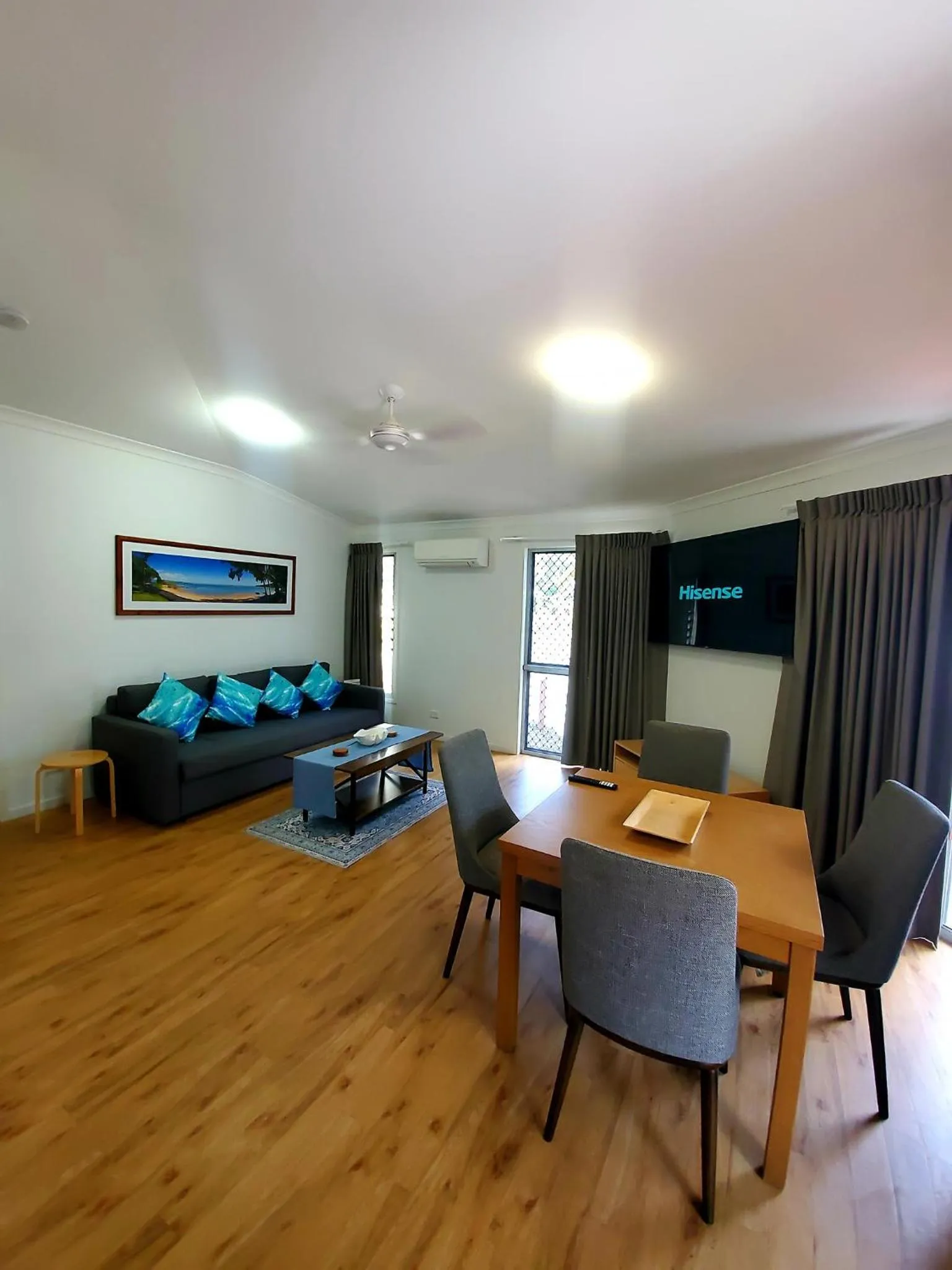 Property building in Sunset Cabins 1770