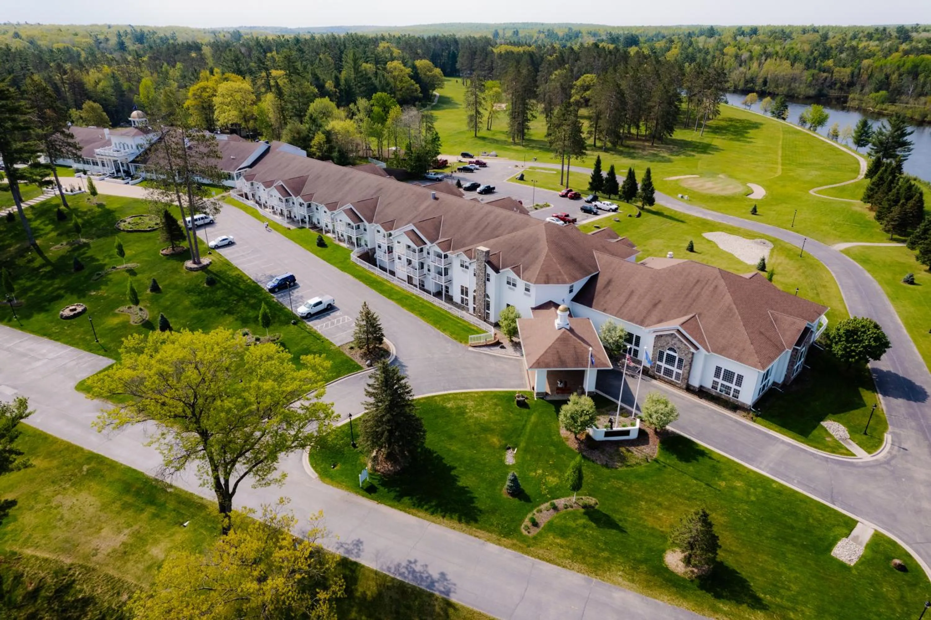 Property building in Four Seasons Island Resort