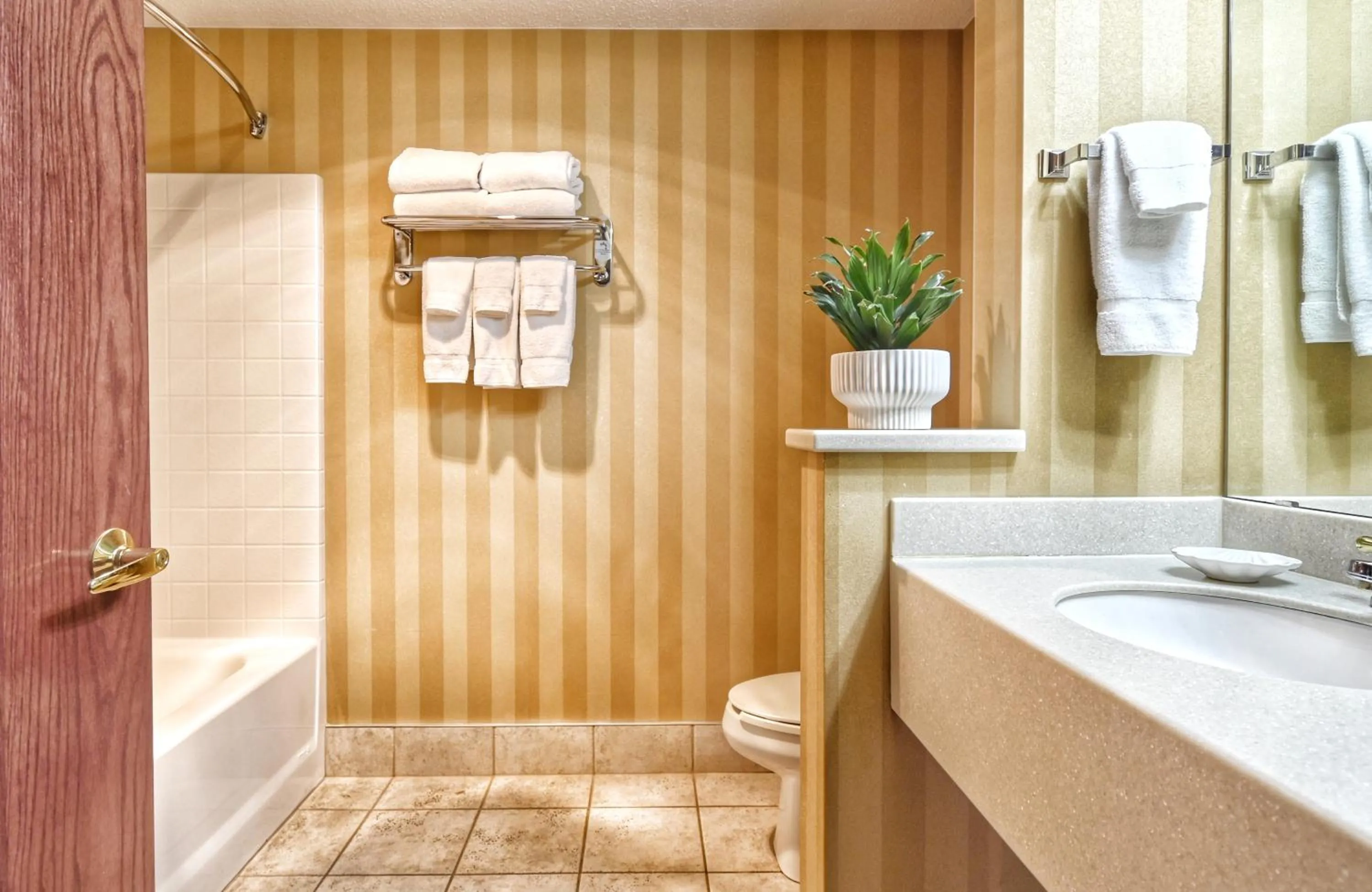 Bathroom in Four Seasons Island Resort