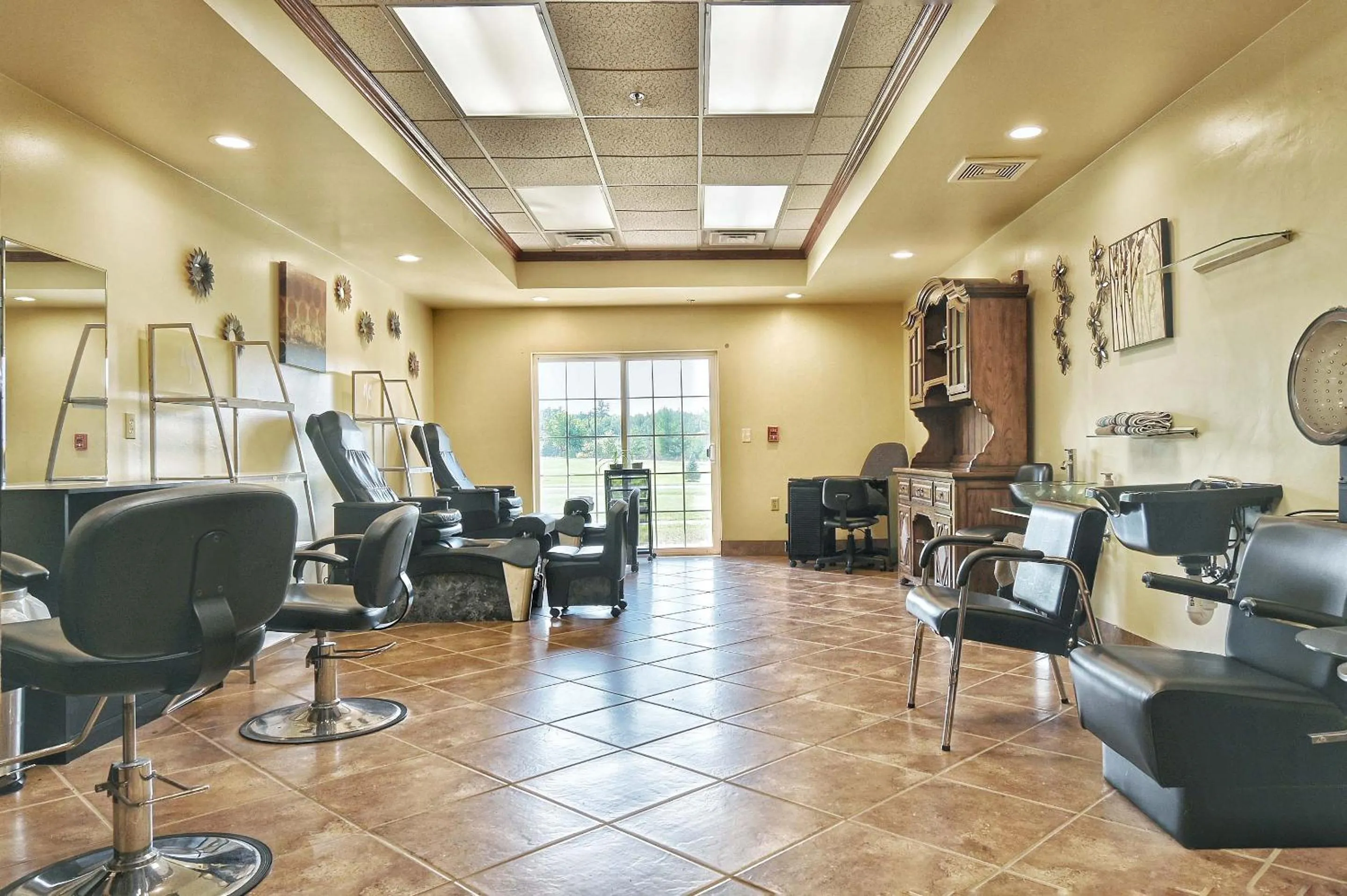 hair dryier in Four Seasons Island Resort