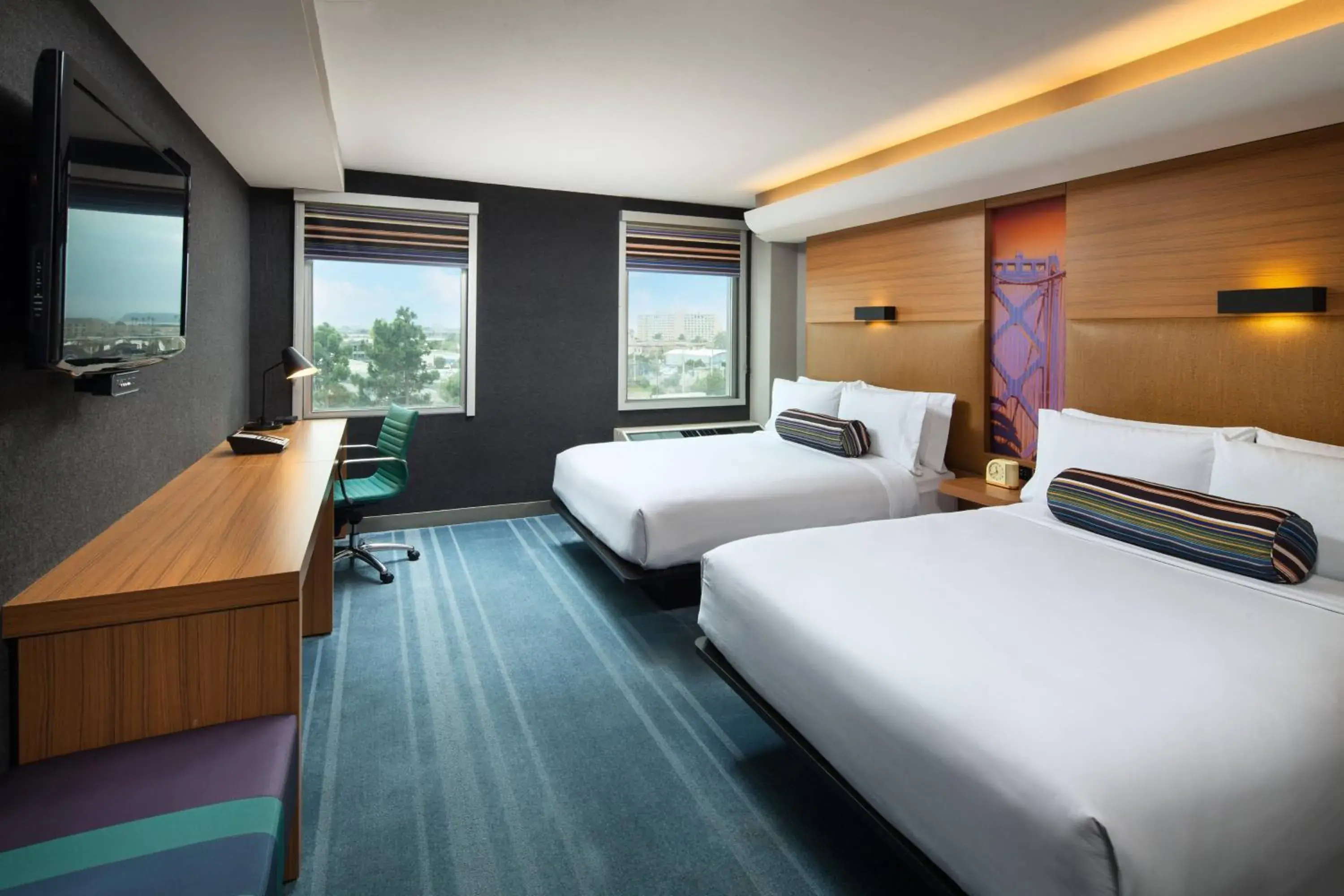 Guest room with Two Queen Beds - High Floor in Aloft San Francisco Airport Guest room with Two Queen Beds - High Floor in Aloft San Francisco Airport
