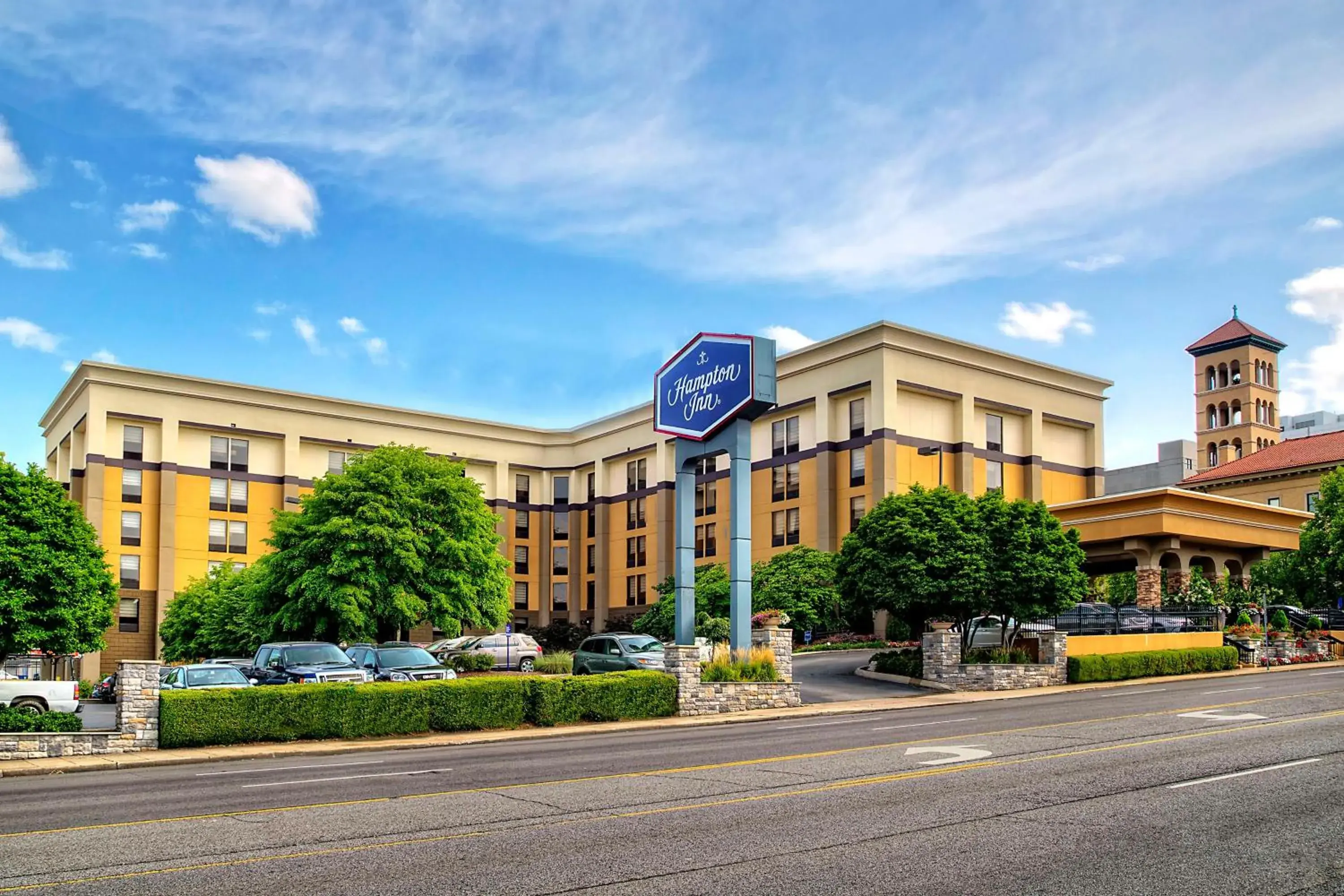 Property building in Hampton Inn Nashville / Vanderbilt Property building in Hampton Inn Nashville / Vanderbilt