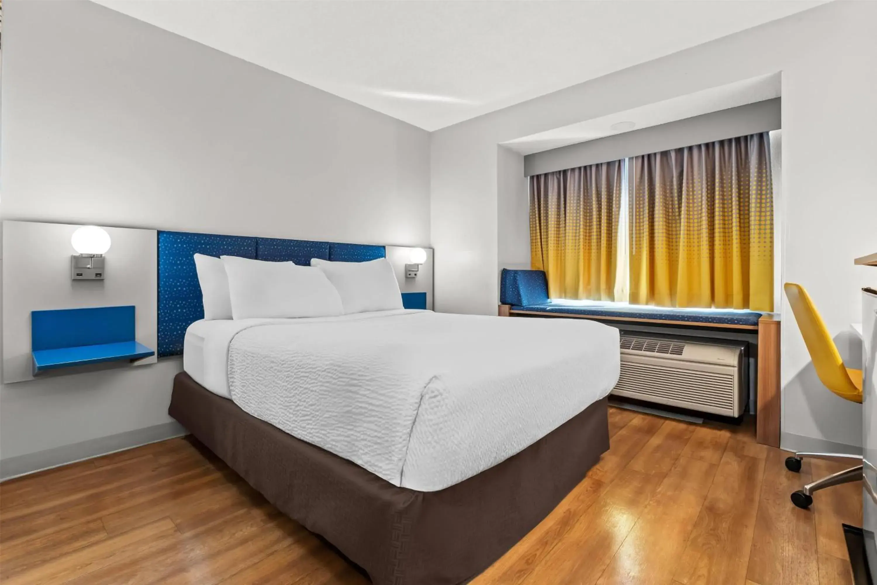 Photo of the whole room, Bed in Microtel Inn and Suites - Salisbury Photo of the whole room, Bed in Microtel Inn and Suites - Salisbury