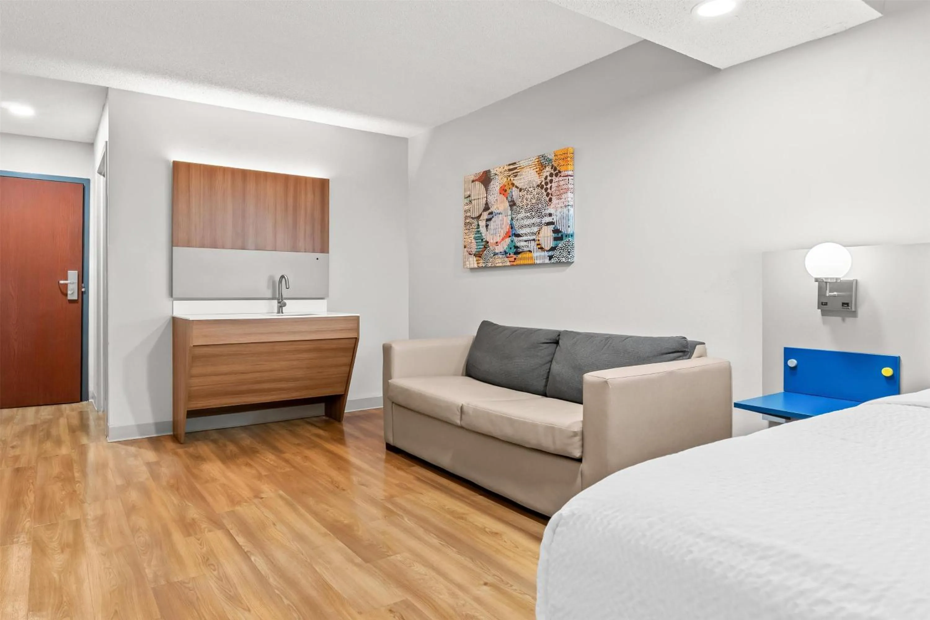 Photo of the whole room, Bed in Microtel Inn and Suites - Salisbury