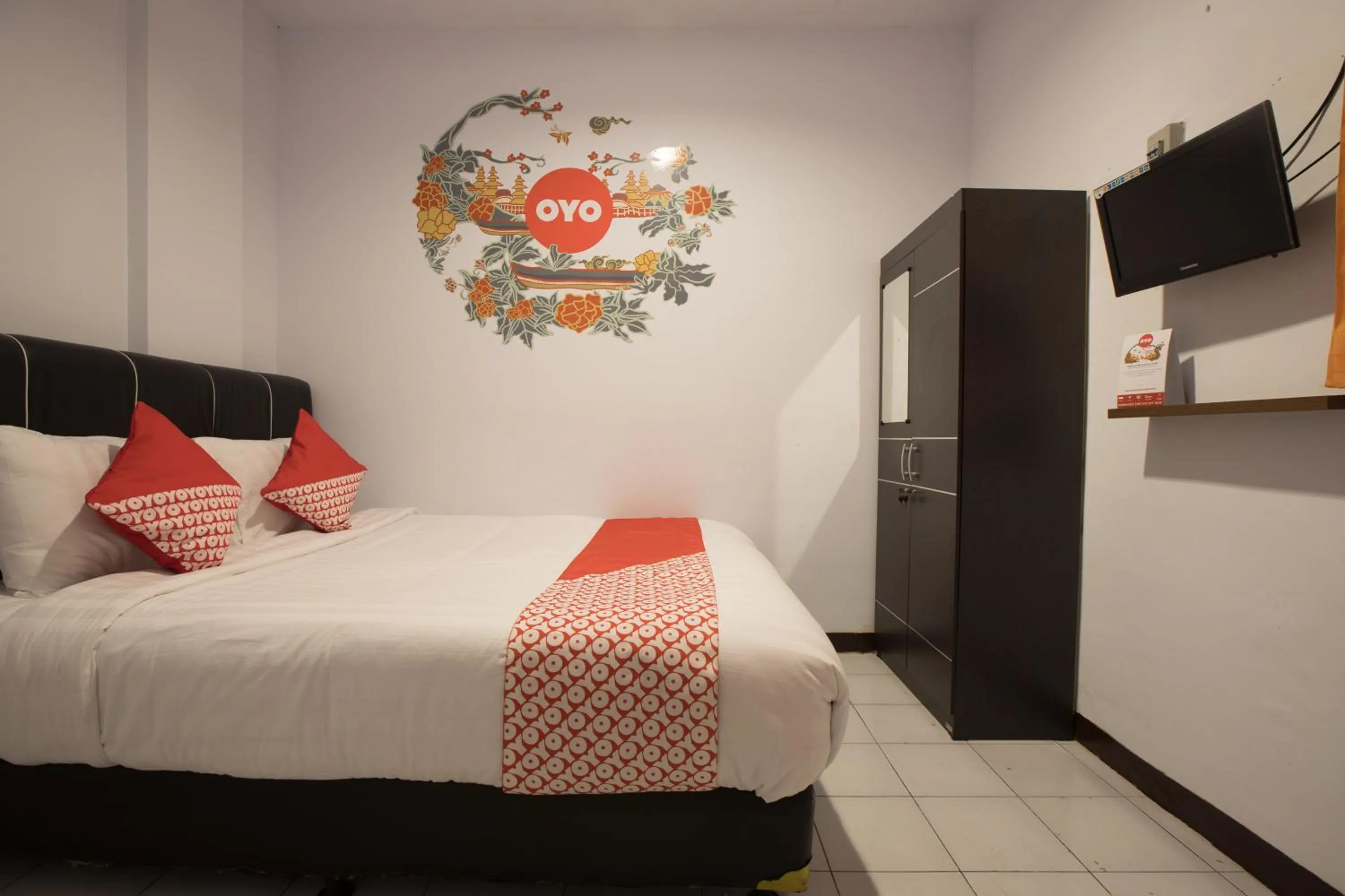 Bedroom in OYO 176 Near Cideng Virgo Residence