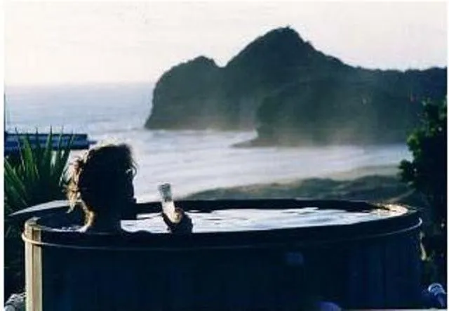 Guests in Bethells Beach Cottages