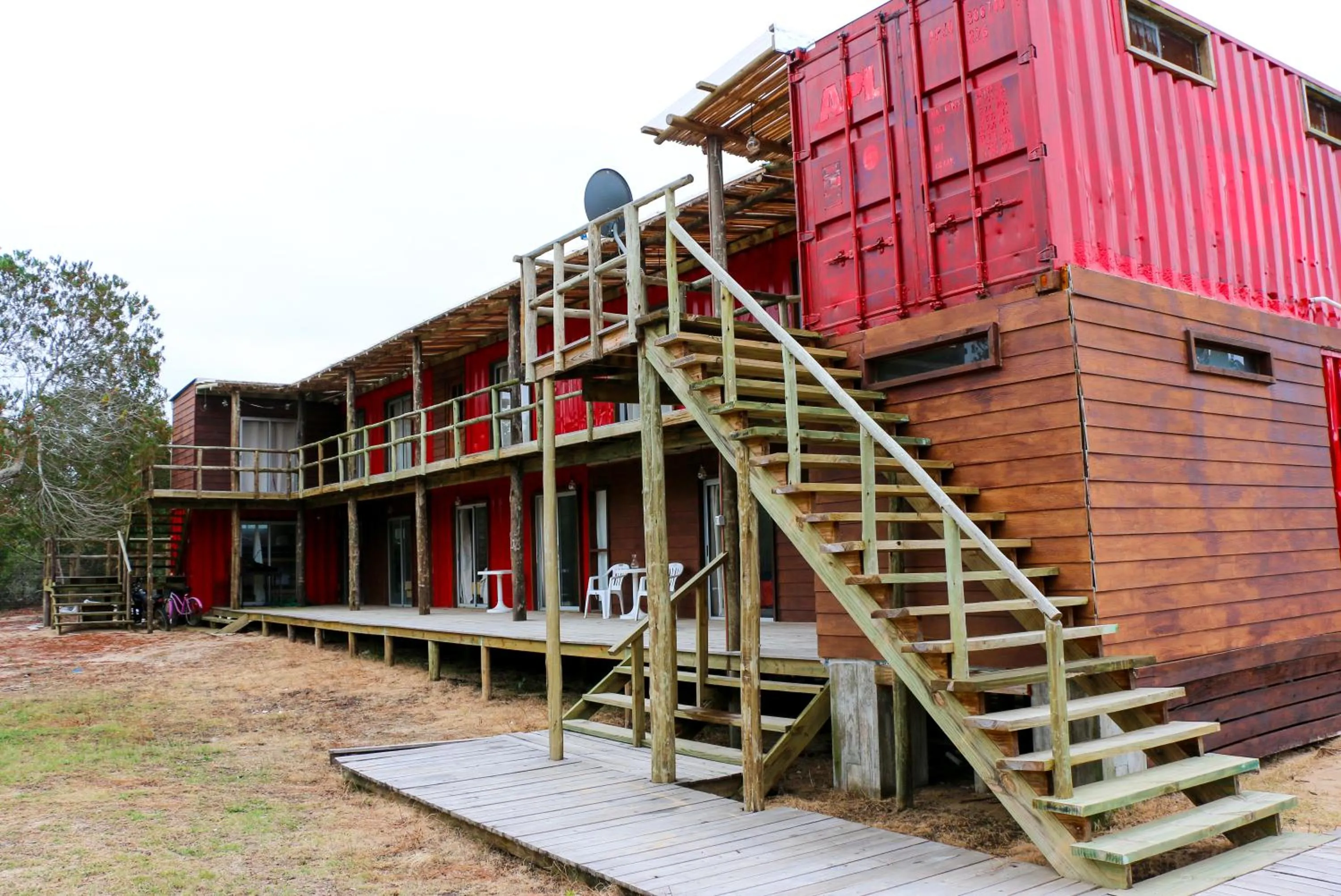 Property building in LA PALOMA CONTAINERS SUITES