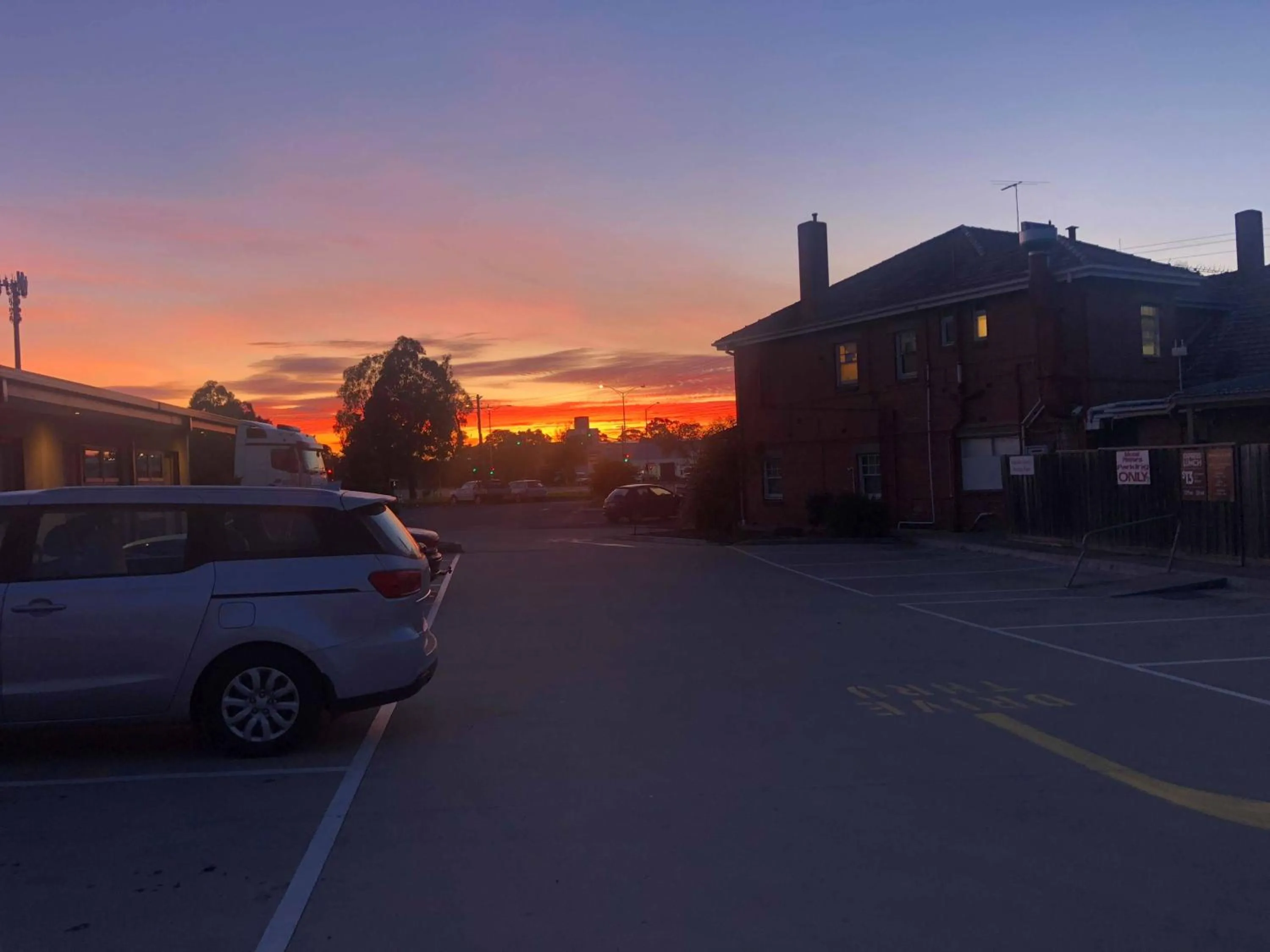 Property building in Guiding Star Motel & Hotel