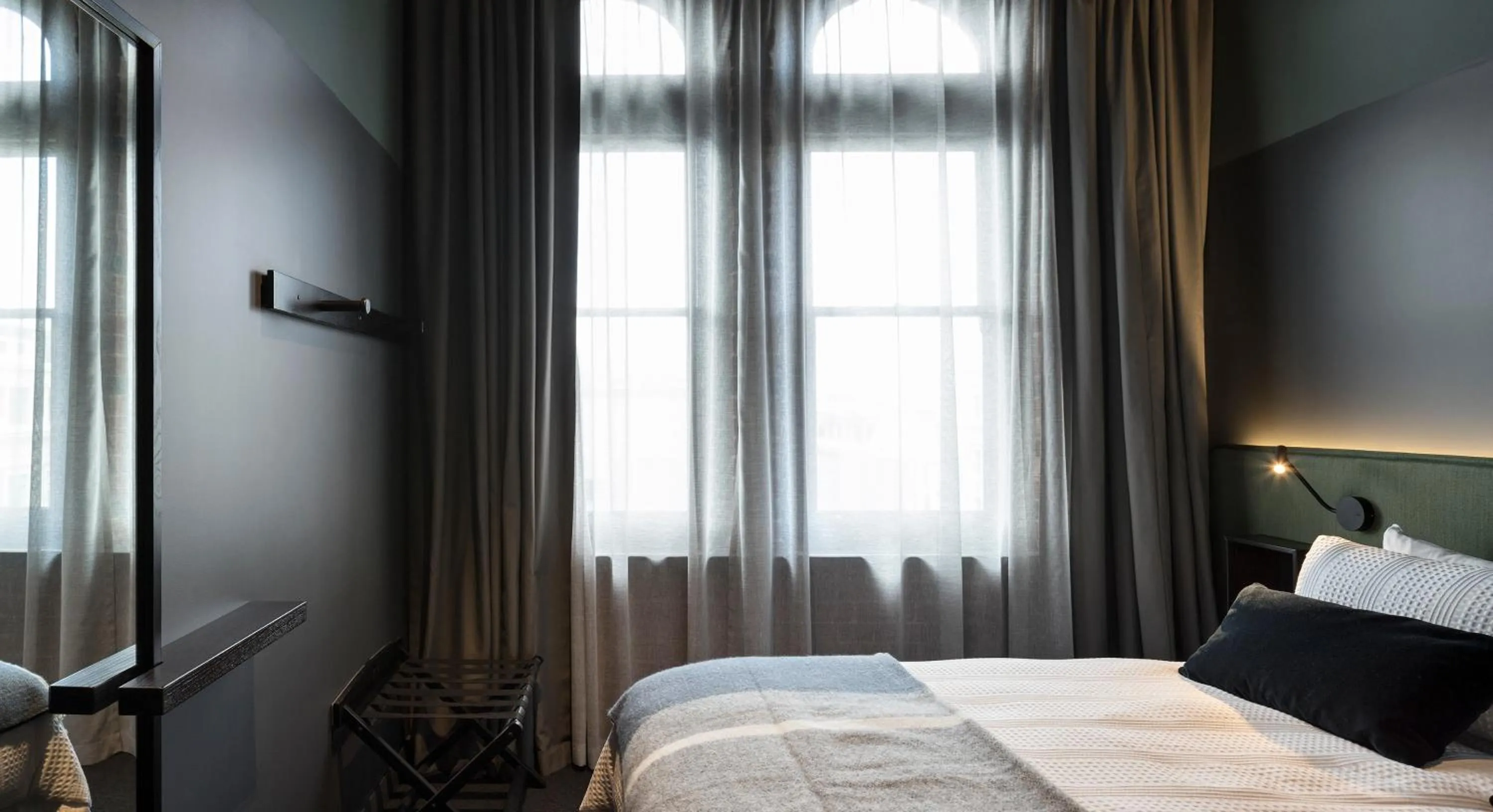 Bedroom, Bed in The Chamberson