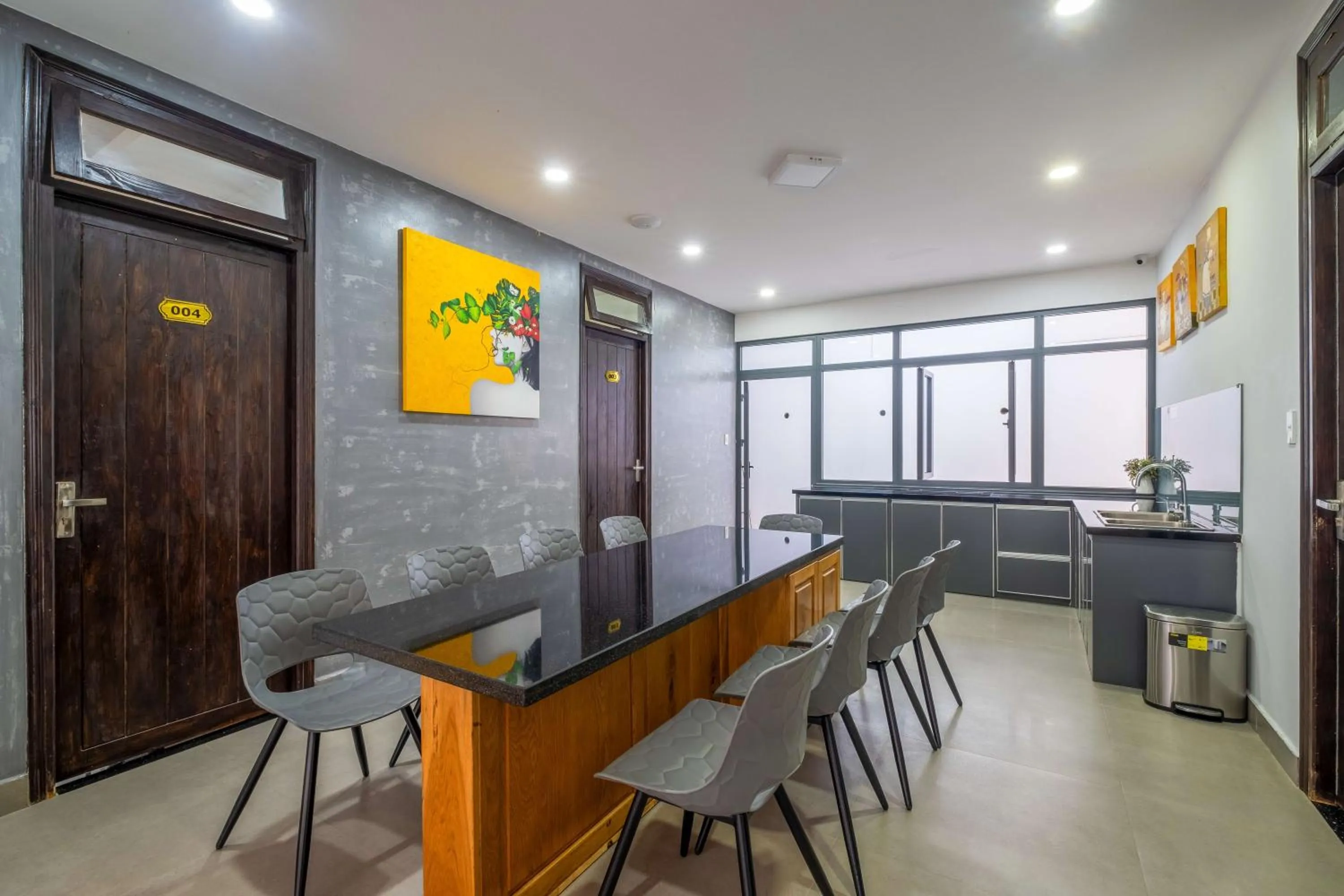 Seating area in Richy Dalat Hotel