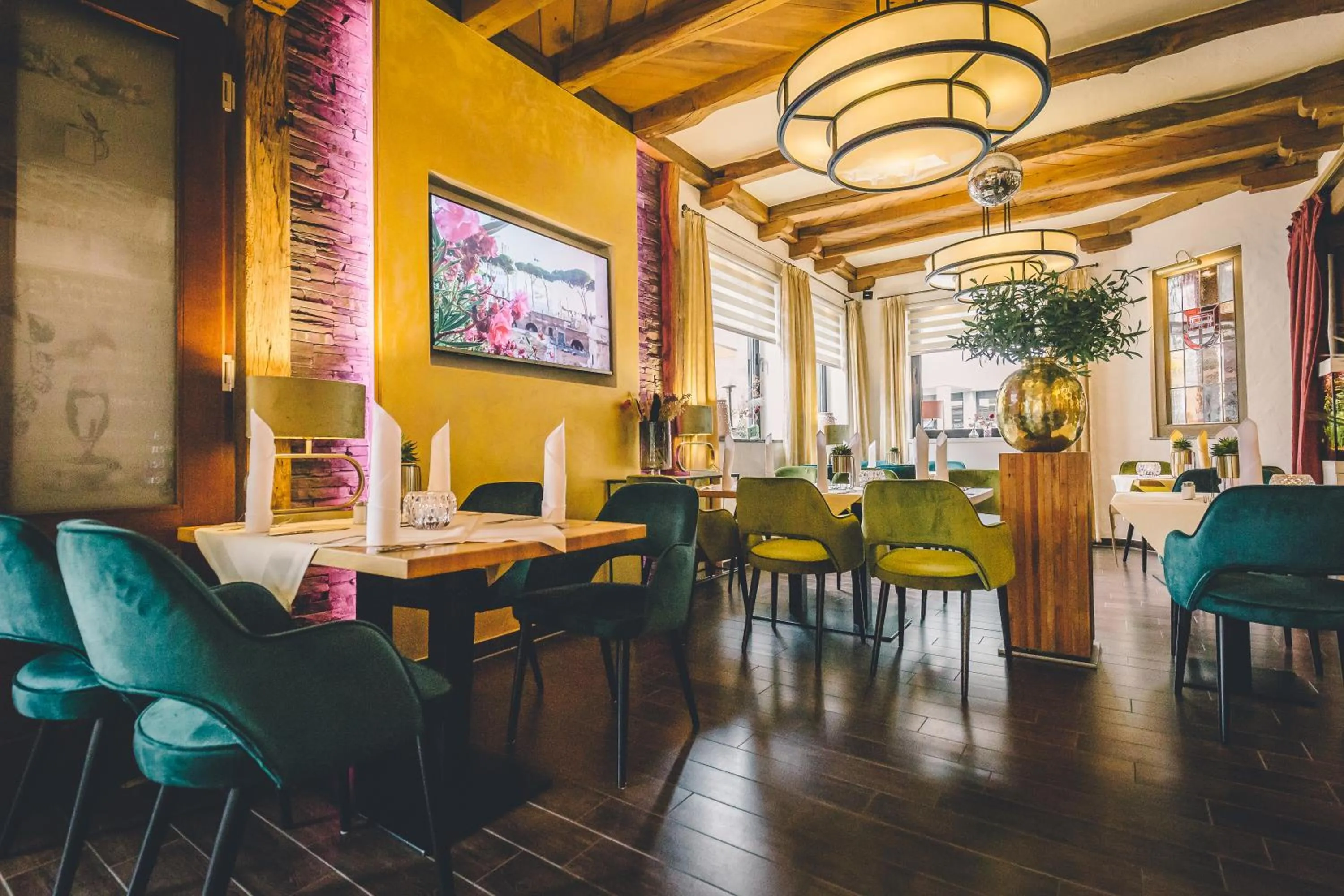 Restaurant/places to eat in Hotel Gasthaus Appel Krug