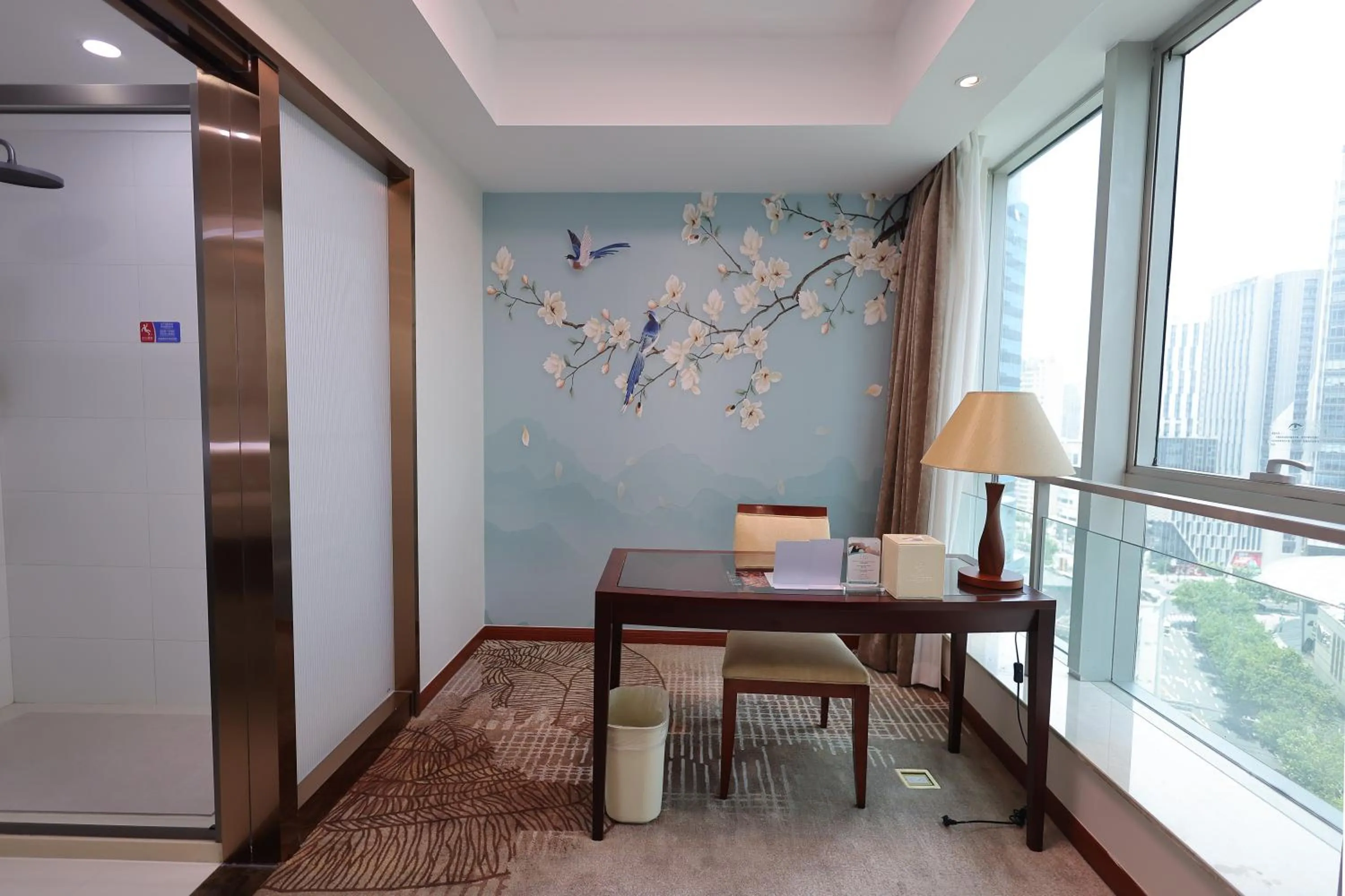 Seating area in Shanghai Metropark Jichen Hotel