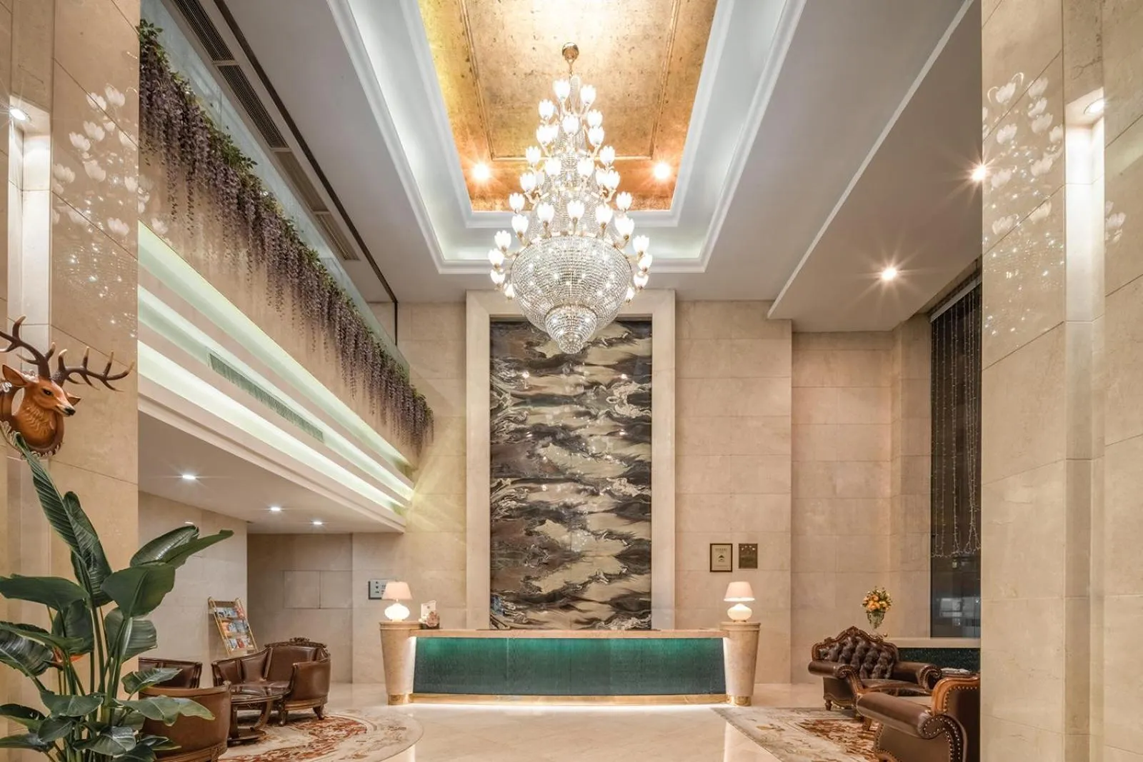 Lobby or reception in Shanghai Metropark Jichen Hotel