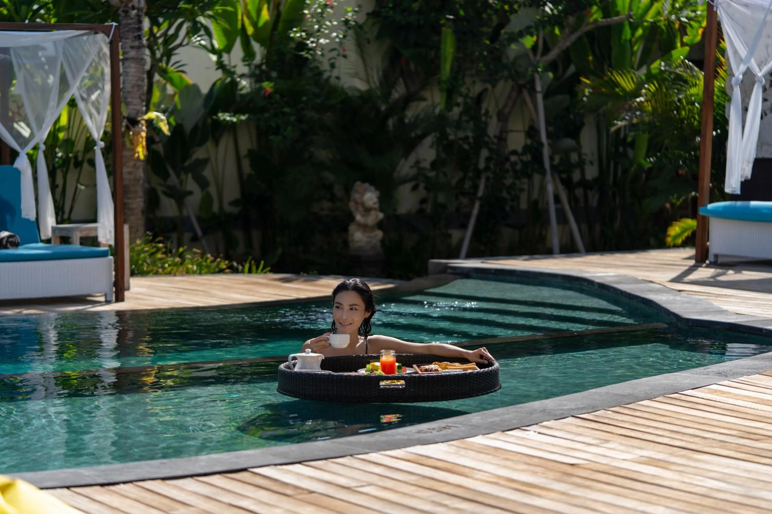 Swimming pool in The Sakaye Villas & Spa by Kanaya Hospitality