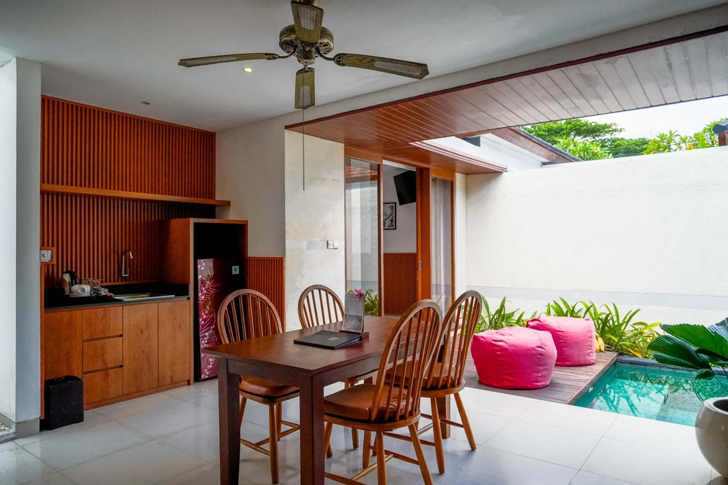 Living room in The Sakaye Villas & Spa by Kanaya Hospitality