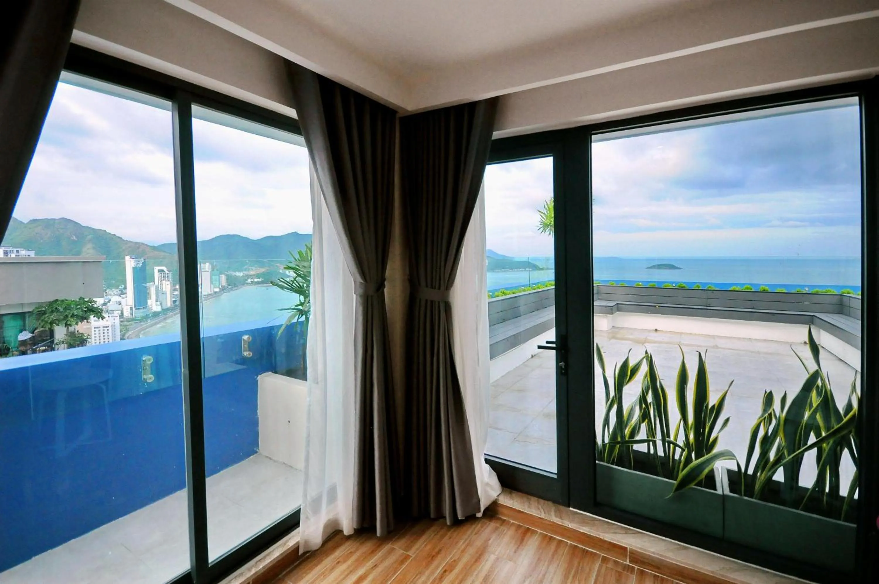 Balcony/Terrace in Anrizon Hotel Nha Trang
