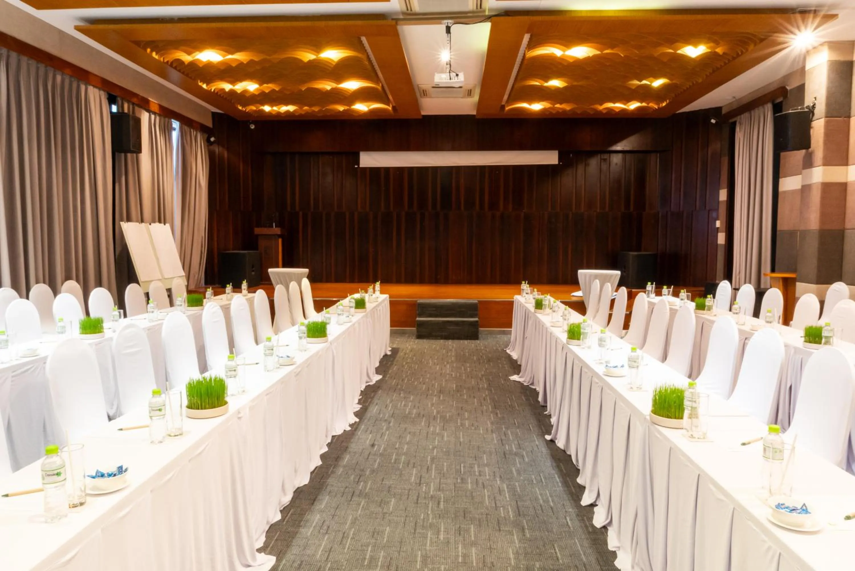 Meeting/conference room in The Cliff Resort & Residences