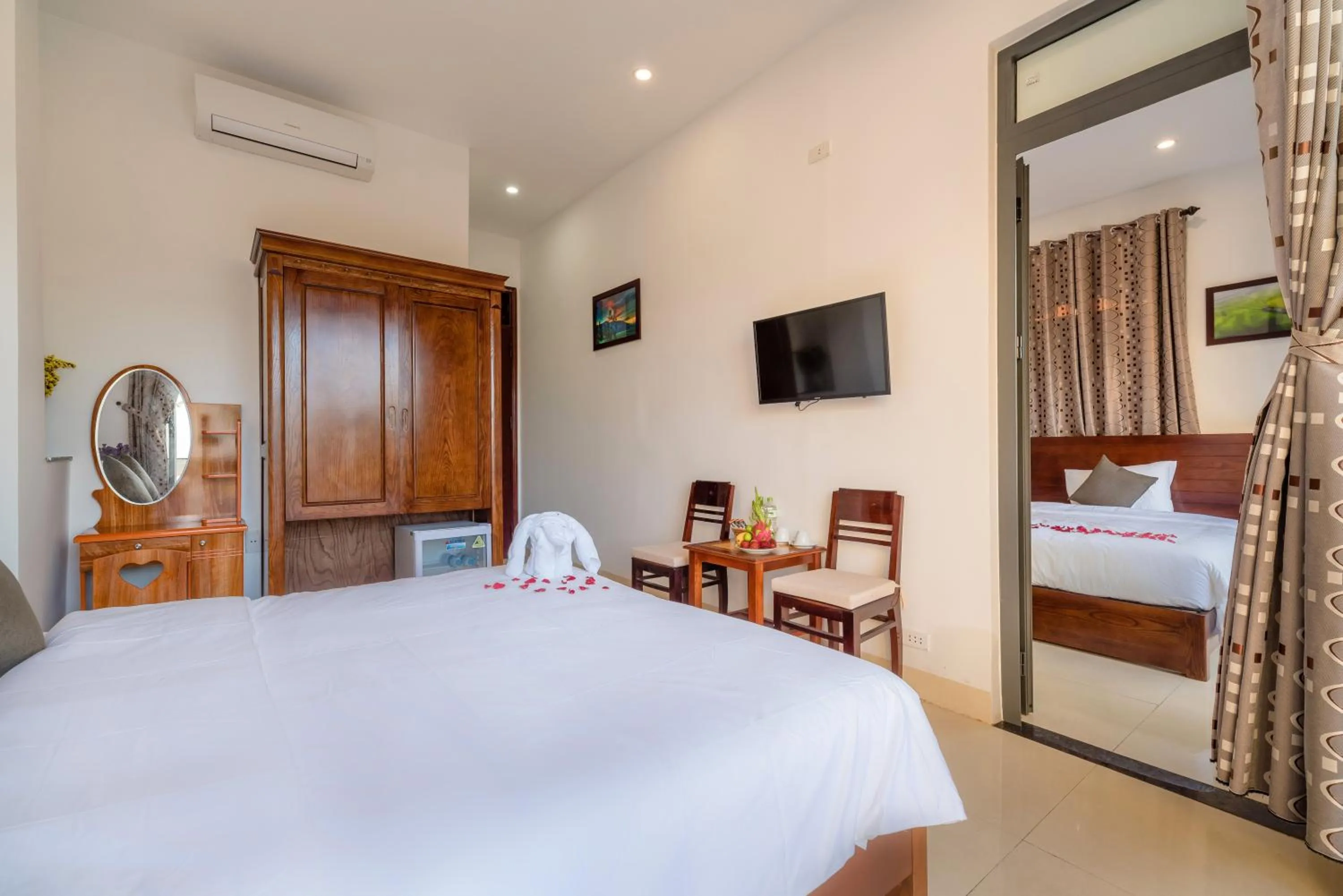 Bed in Hanh Nhung Villa