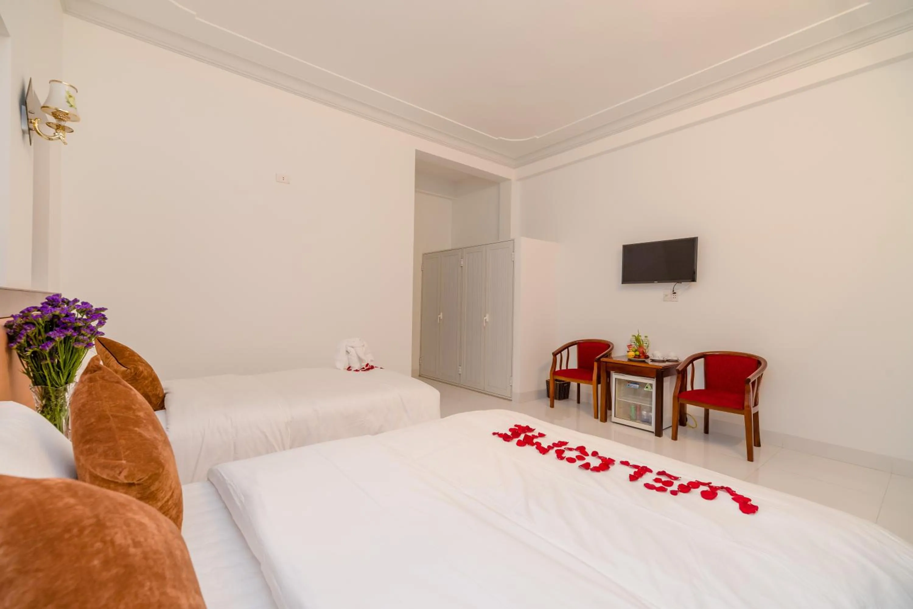 Bed in Hanh Nhung Villa