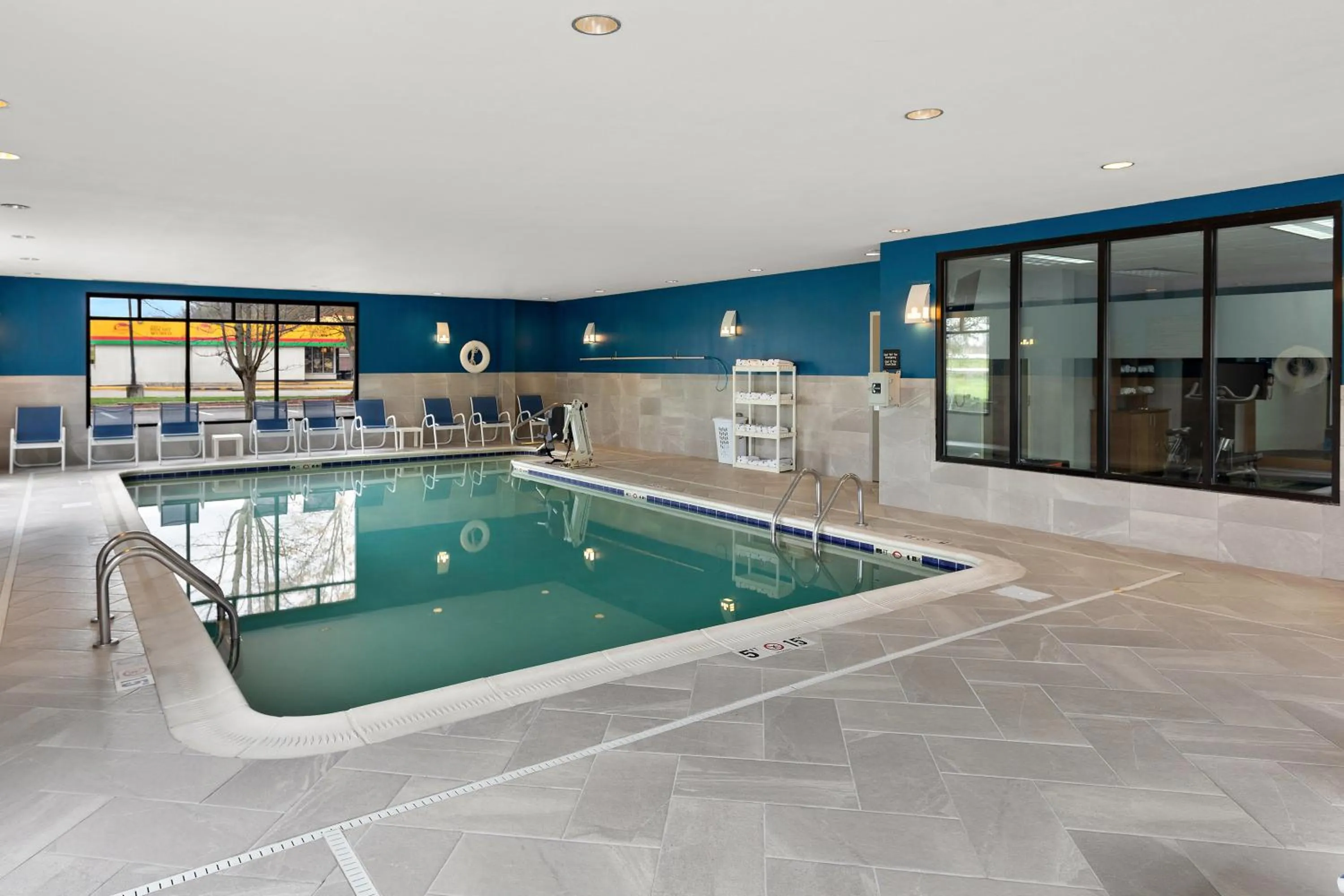 Pool view in Hampton Inn Bridgeport/Clarksburg