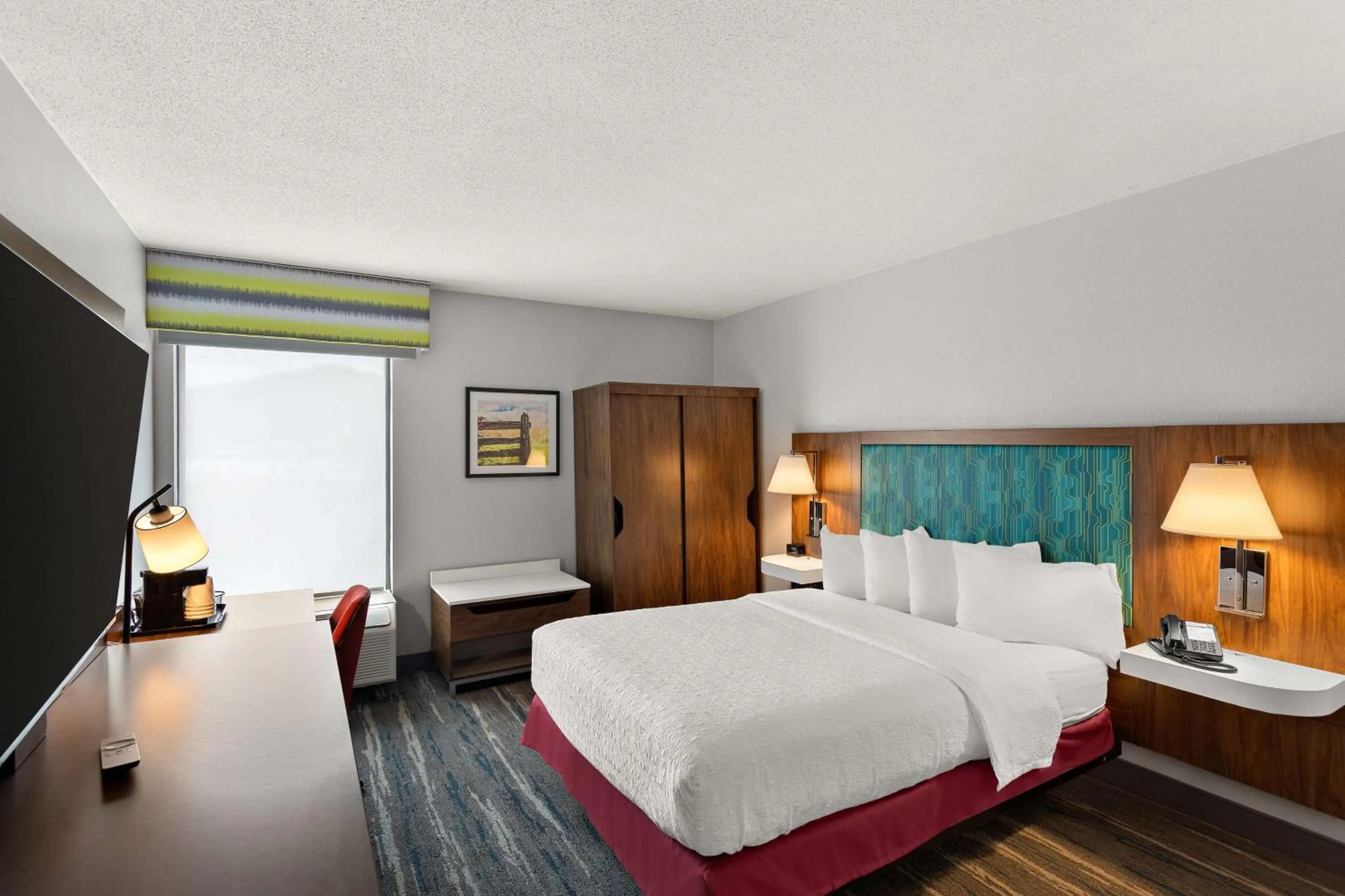 Bed in Hampton Inn Bridgeport/Clarksburg