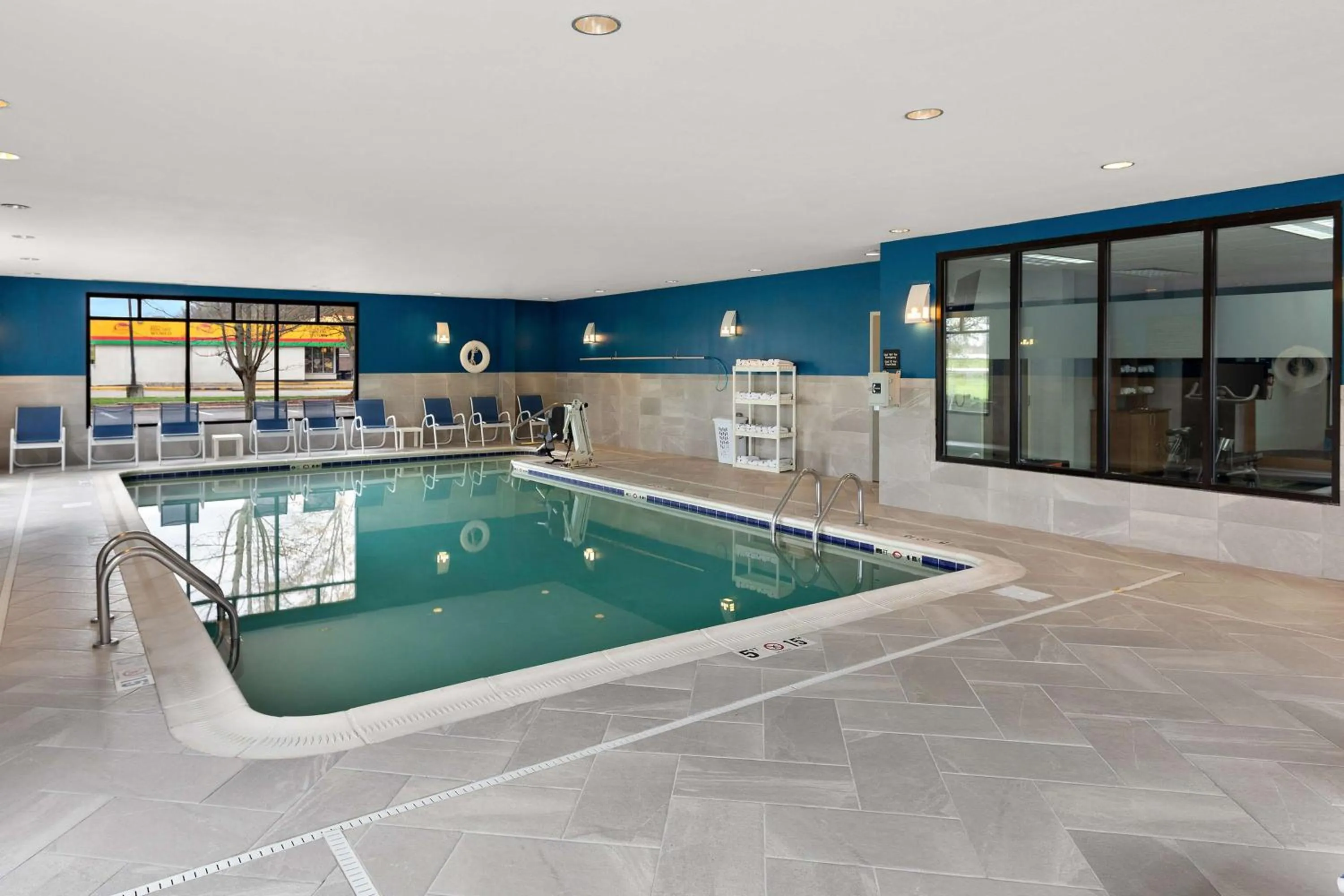 Pool view in Hampton Inn Bridgeport/Clarksburg