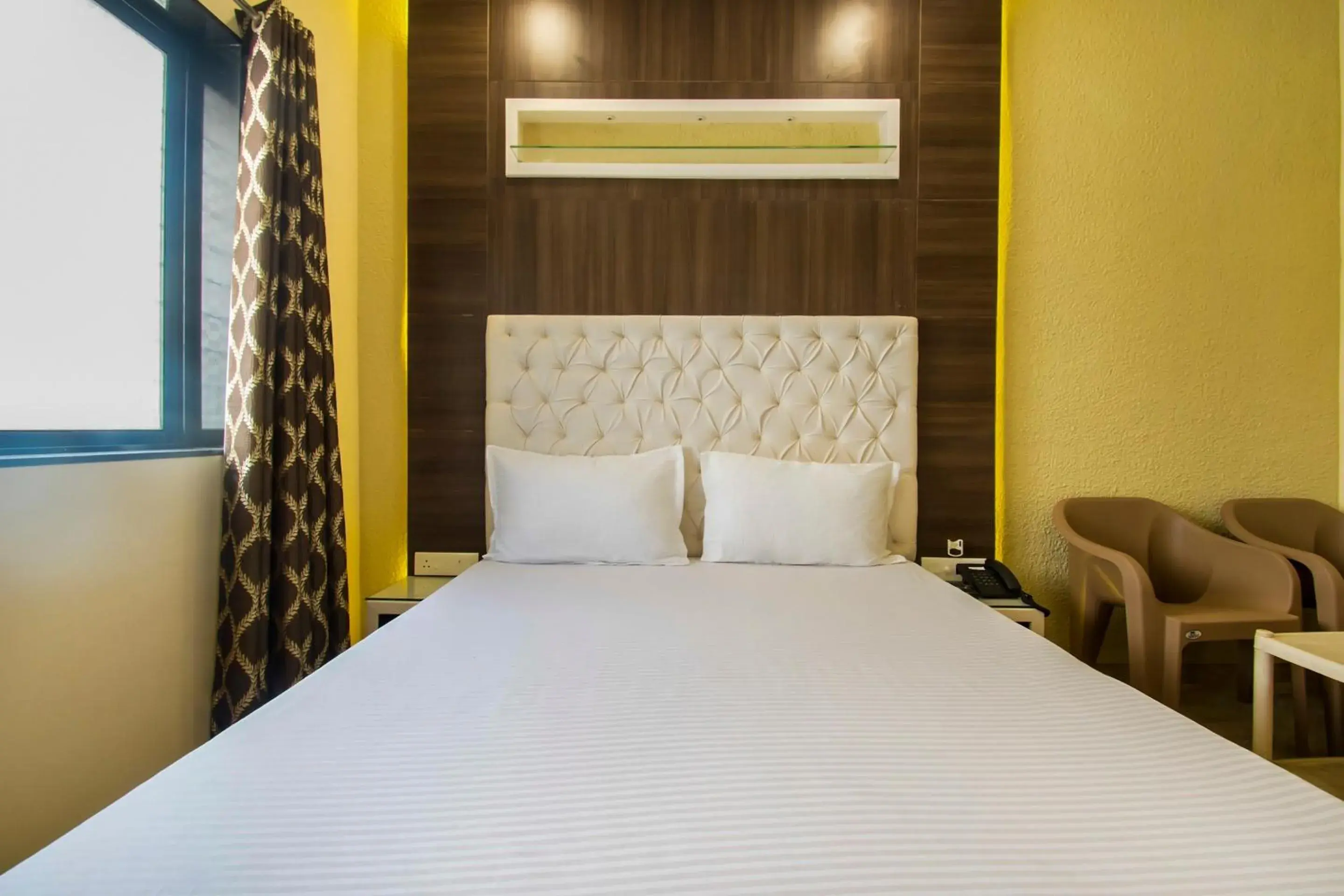 Bedroom in Aasra Lodge Bedroom in Aasra Lodge