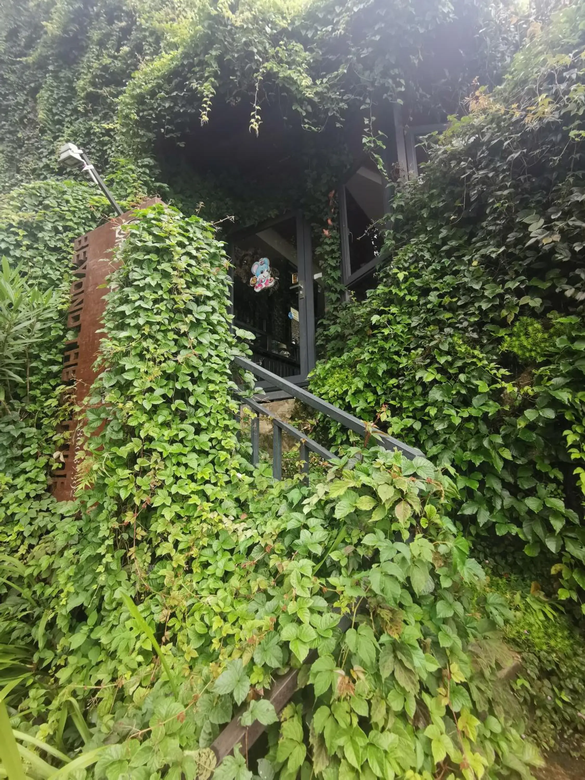 Property building in Beyond The Cloud Property building in Beyond The Cloud