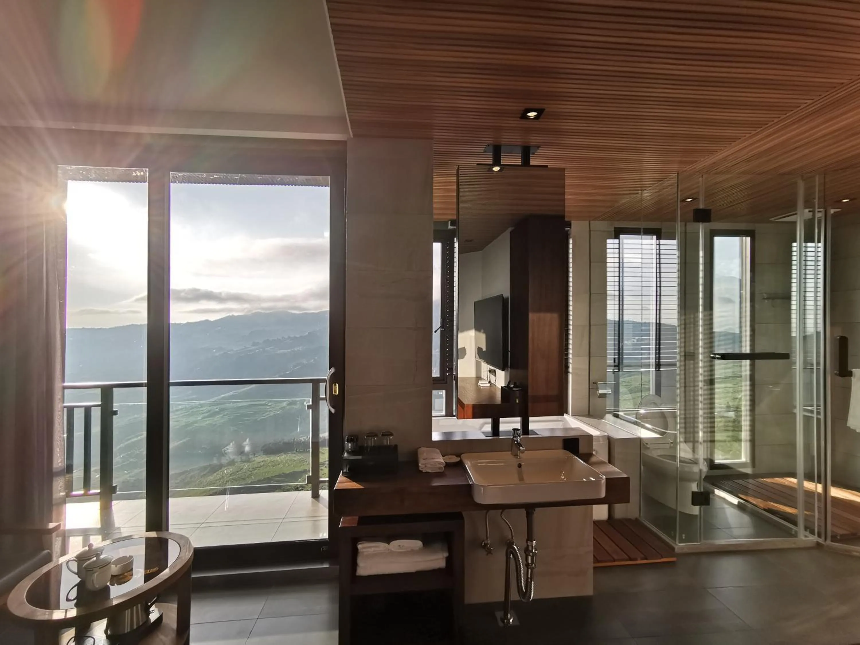 Bathroom in Beyond The Cloud