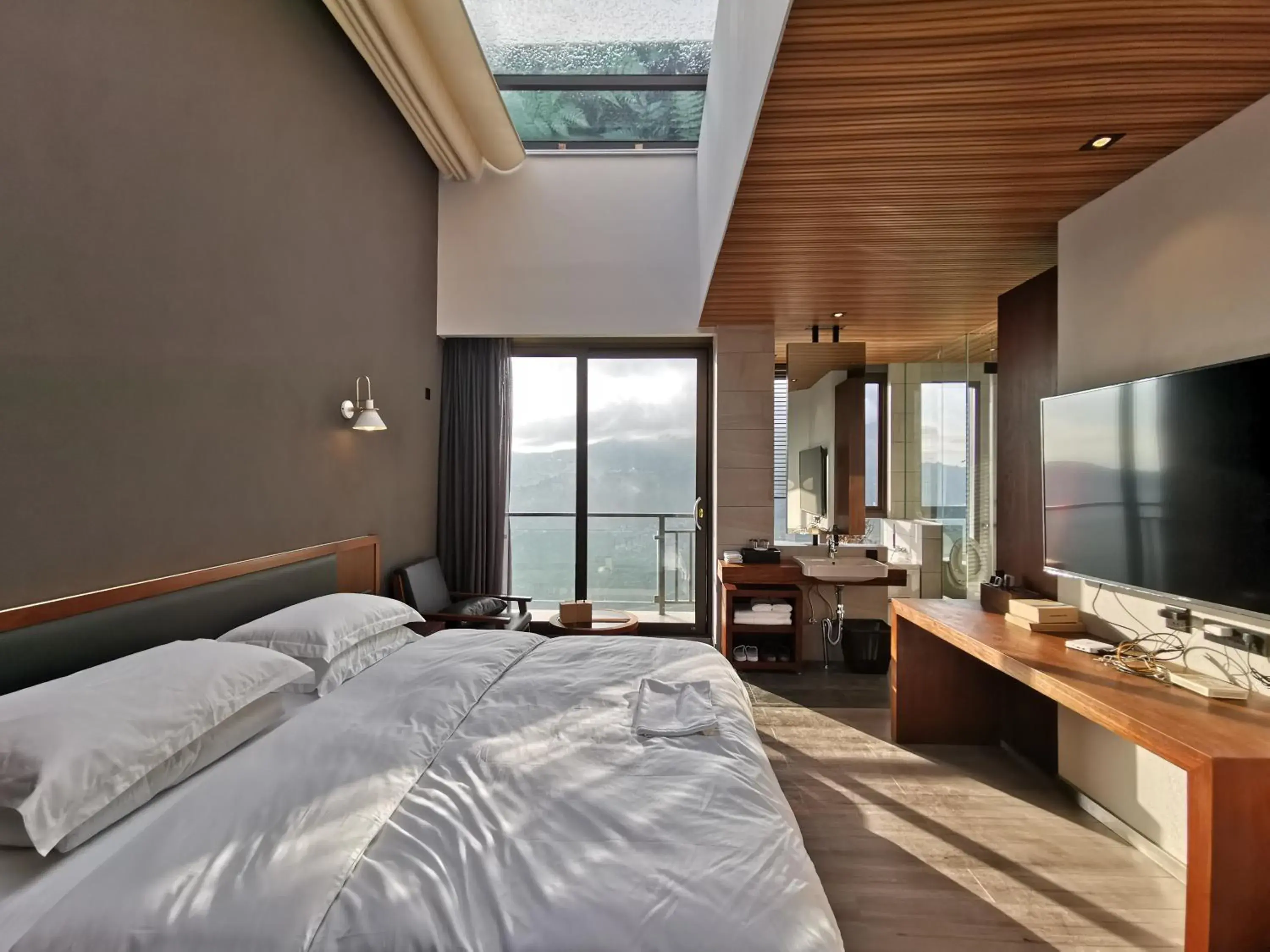 Photo of the whole room in Beyond The Cloud Photo of the whole room in Beyond The Cloud