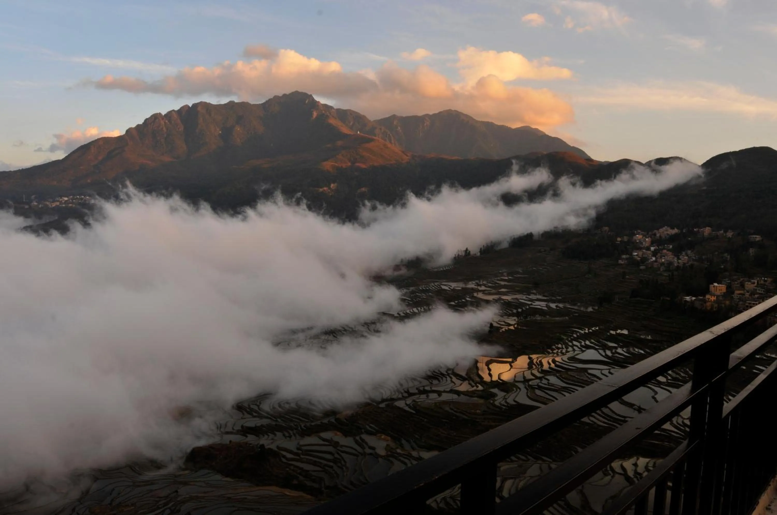 Balcony/Terrace in Beyond The Cloud