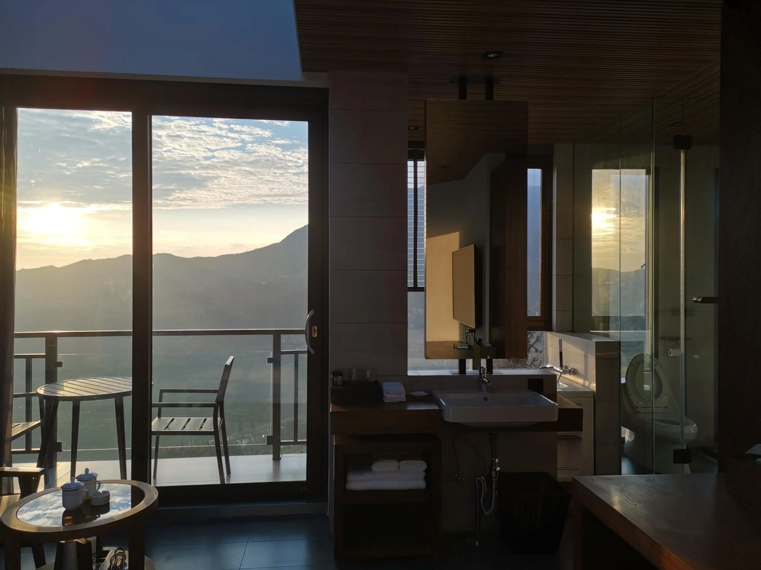 Sunrise in Beyond The Cloud