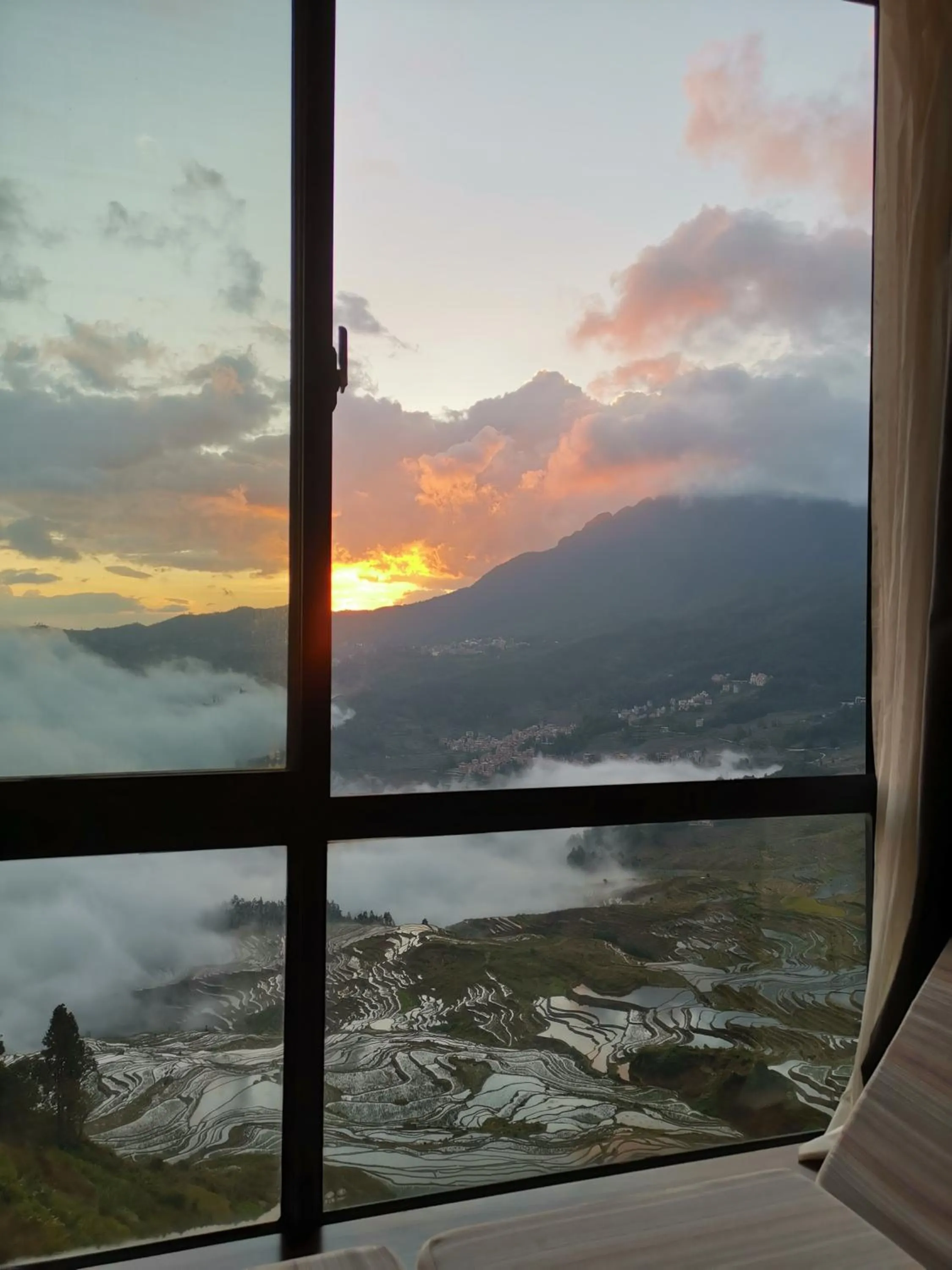 Sunrise in Beyond The Cloud