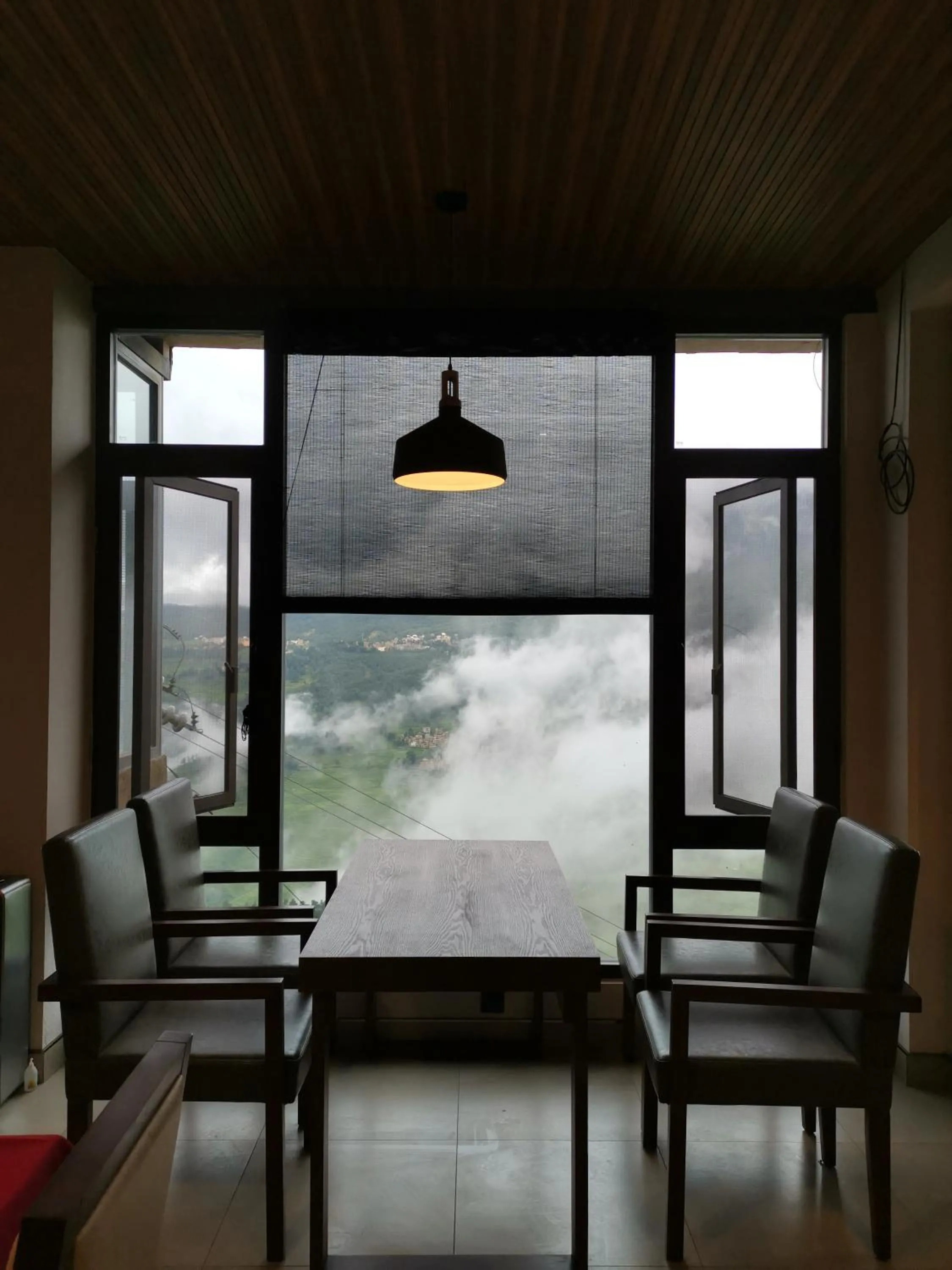 Restaurant/places to eat in Beyond The Cloud