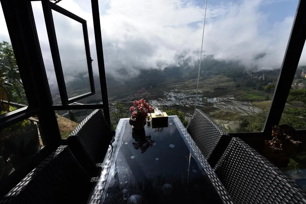 Lounge or bar in Beyond The Cloud