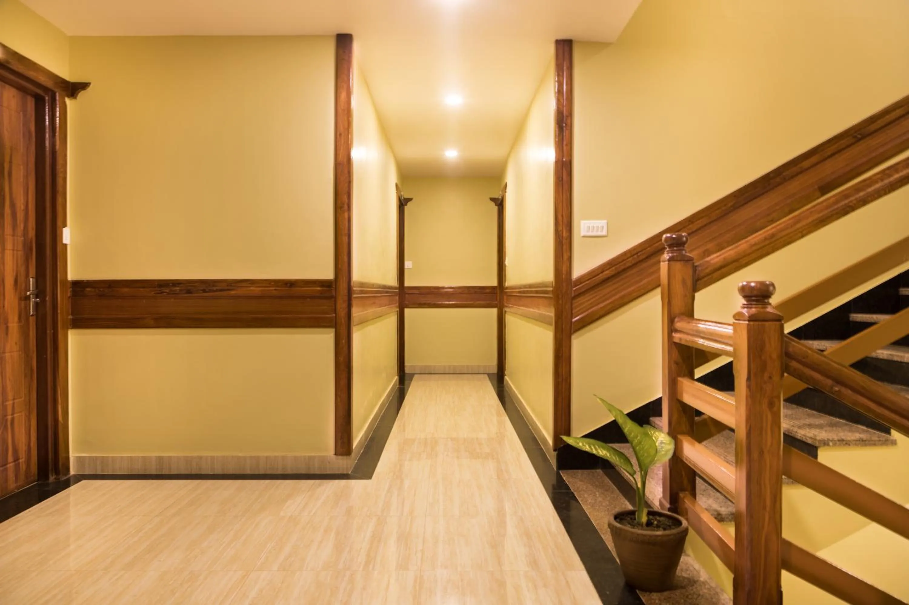 Property building in Hotel Lake Shore