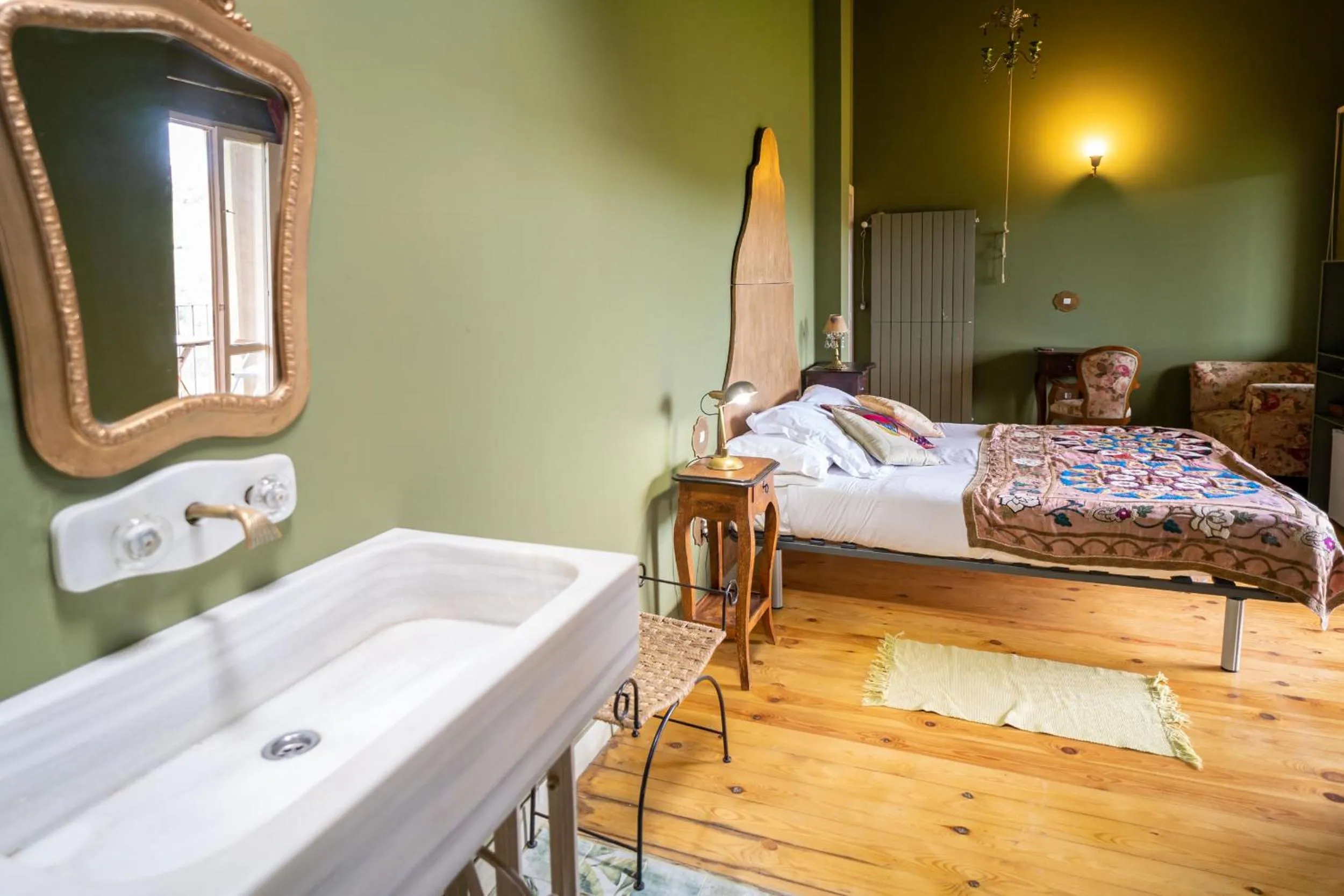 Bed in Hotel Alma de Romero