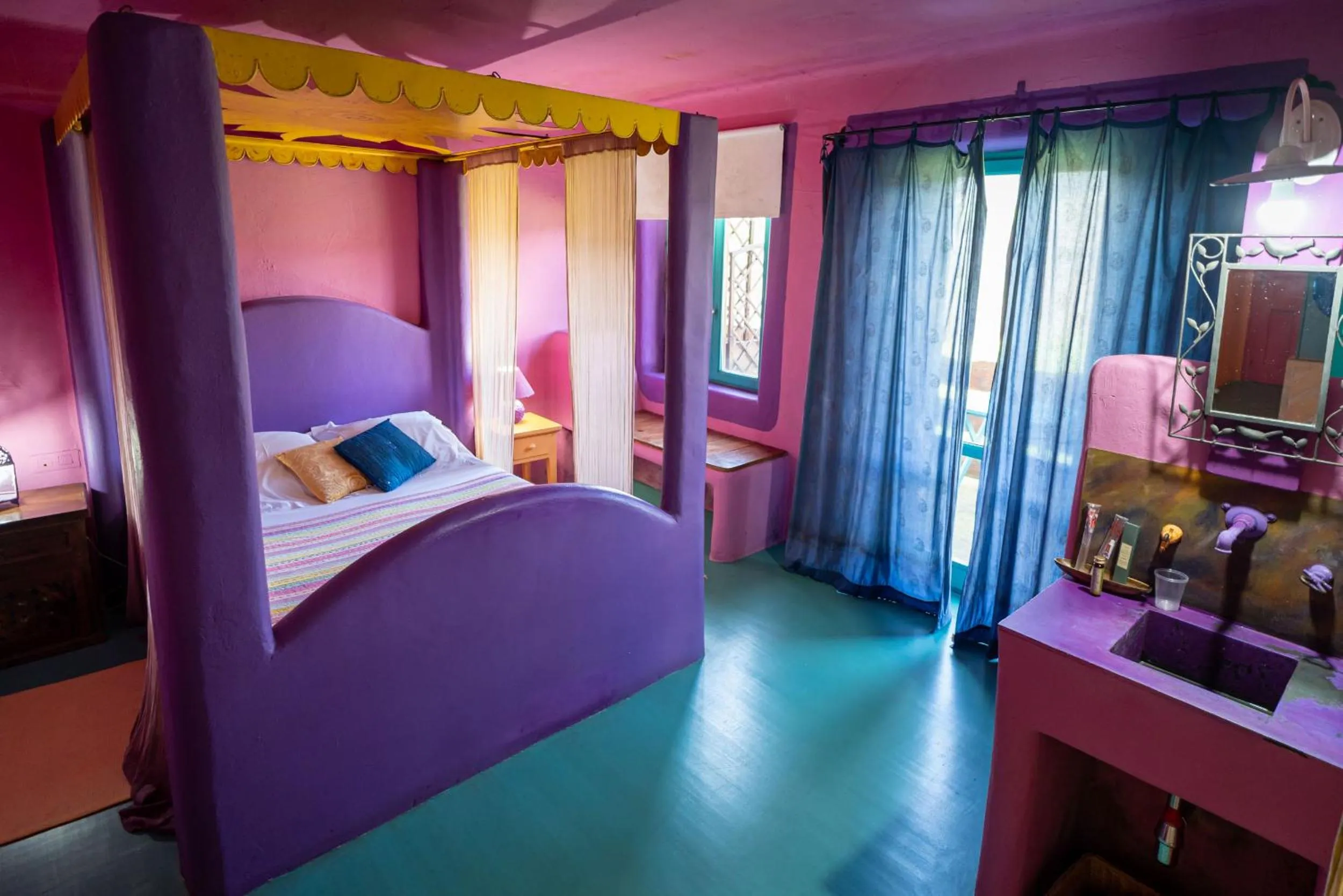 Bed in Hotel Alma de Romero