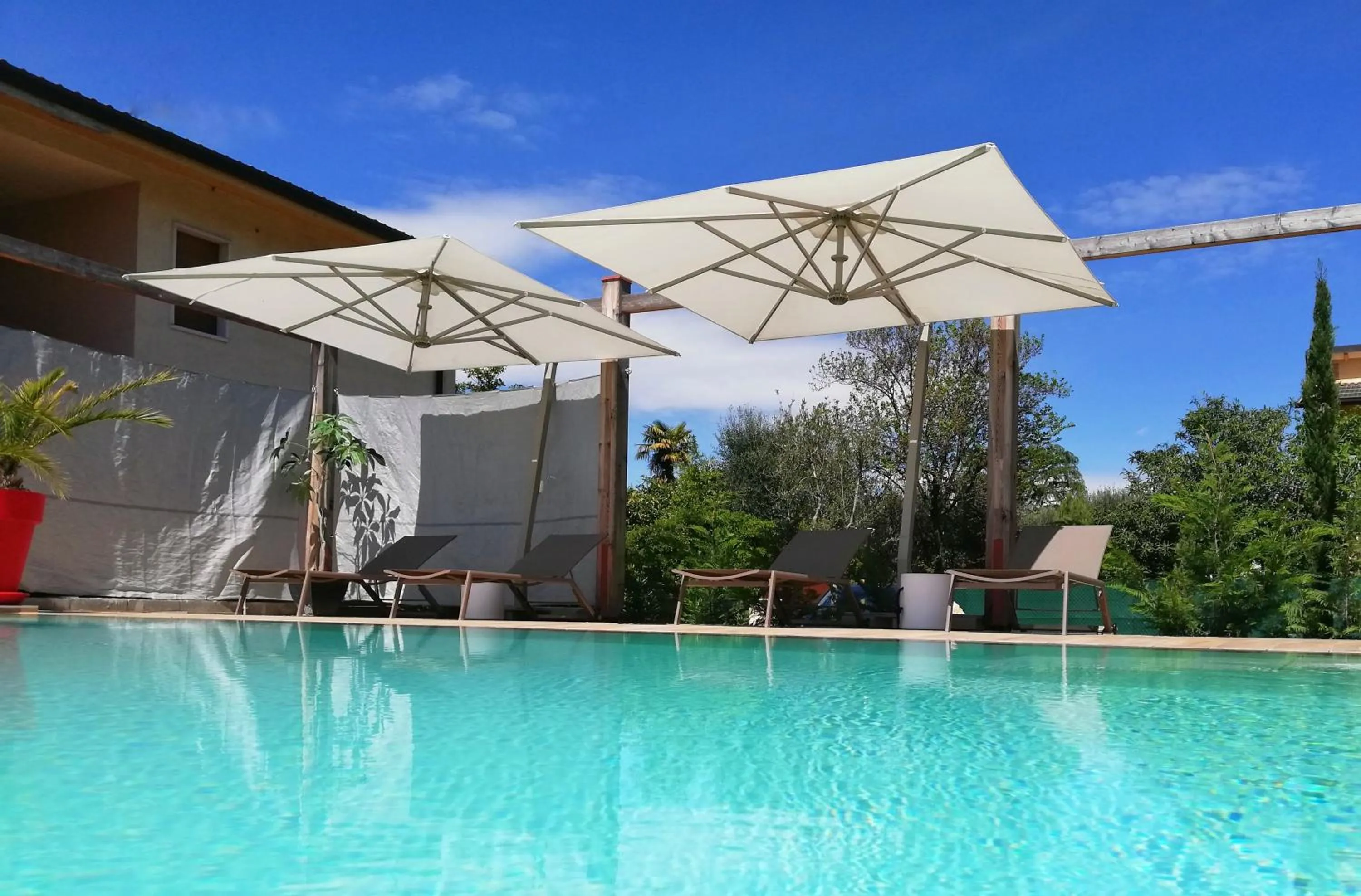 Property building in B&B Villa Pelèr