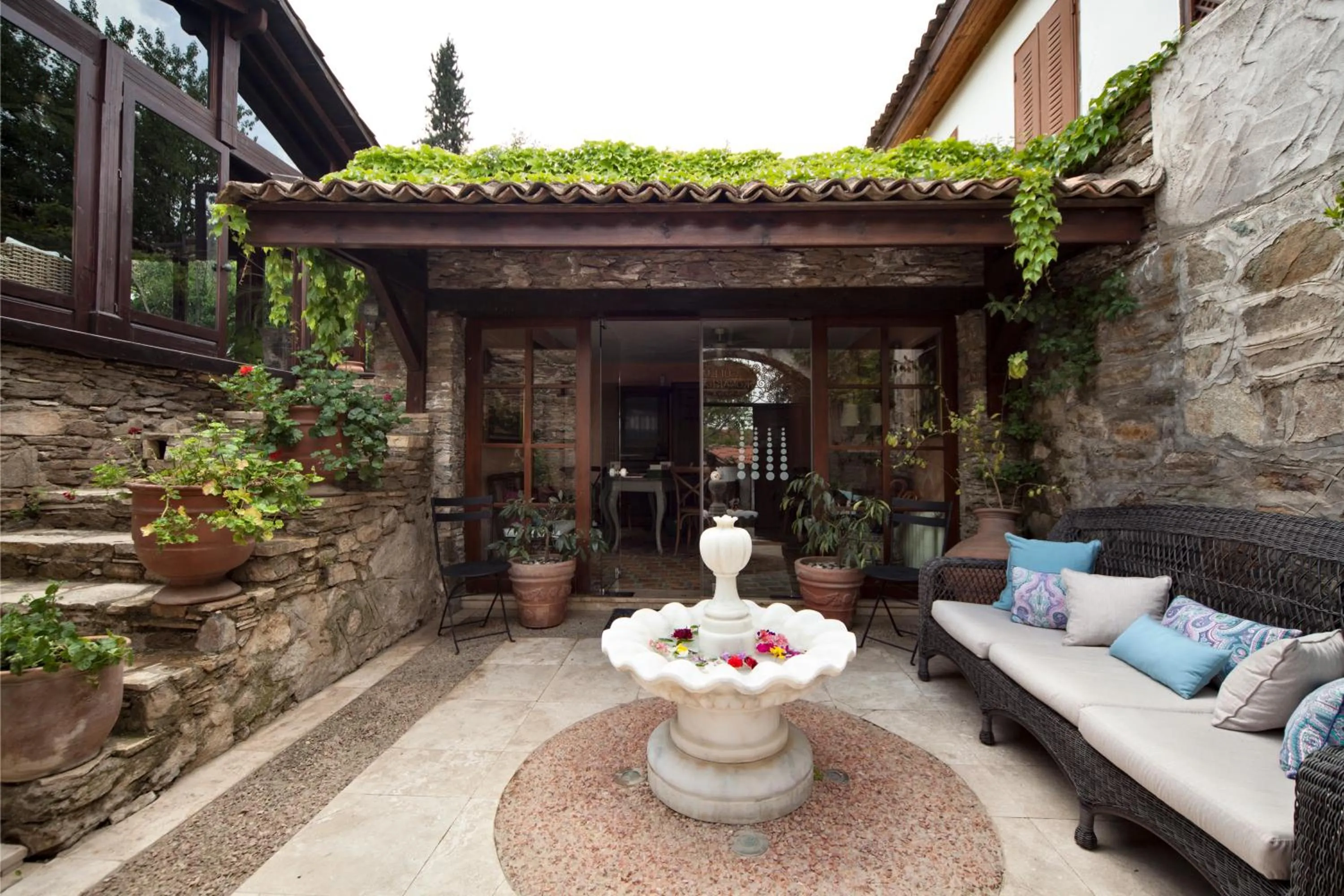 Property building in Gullu Konaklari