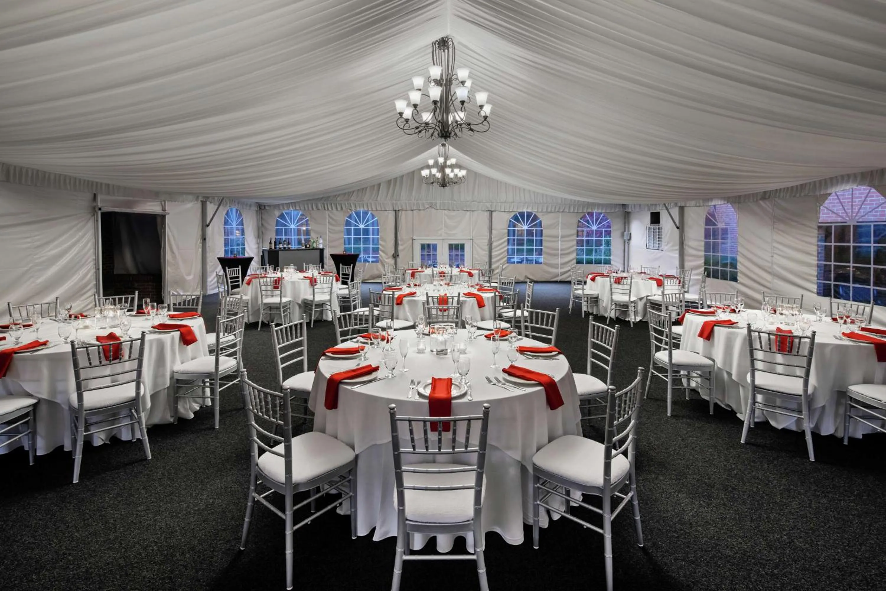 Property building in DoubleTree Suites by Hilton Charlotte/SouthPark