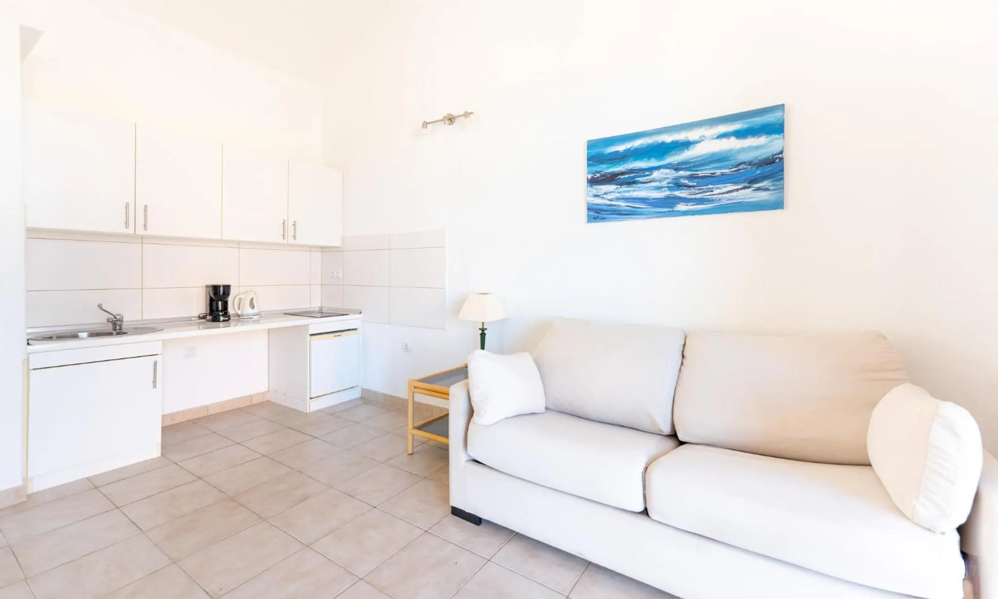 Kitchen or kitchenette in Bakour Fuerteventura La Pared