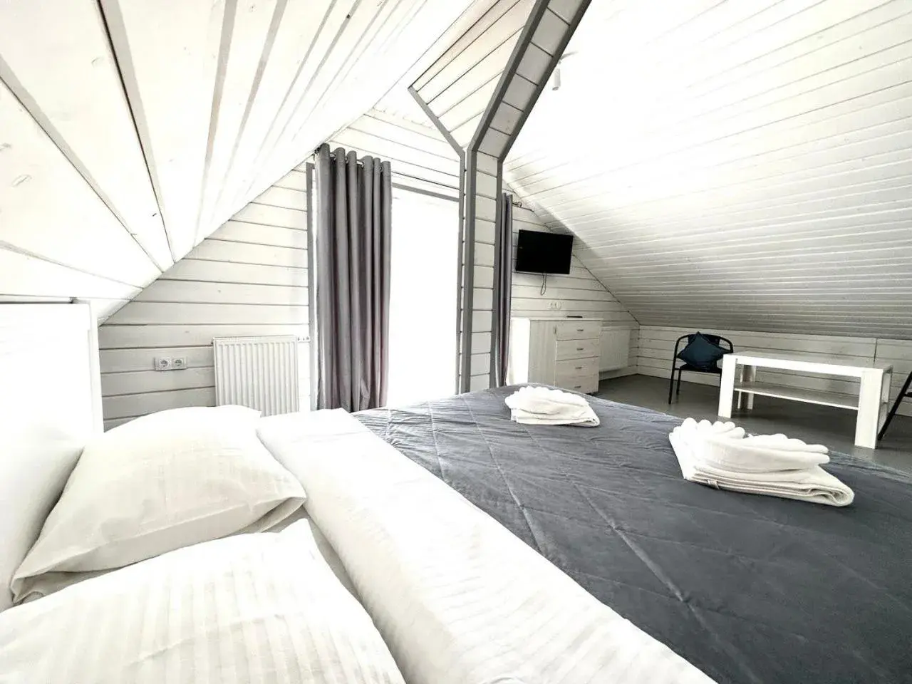 Quadruple Room with Balcony in Salut Quadruple Room with Balcony in Salut