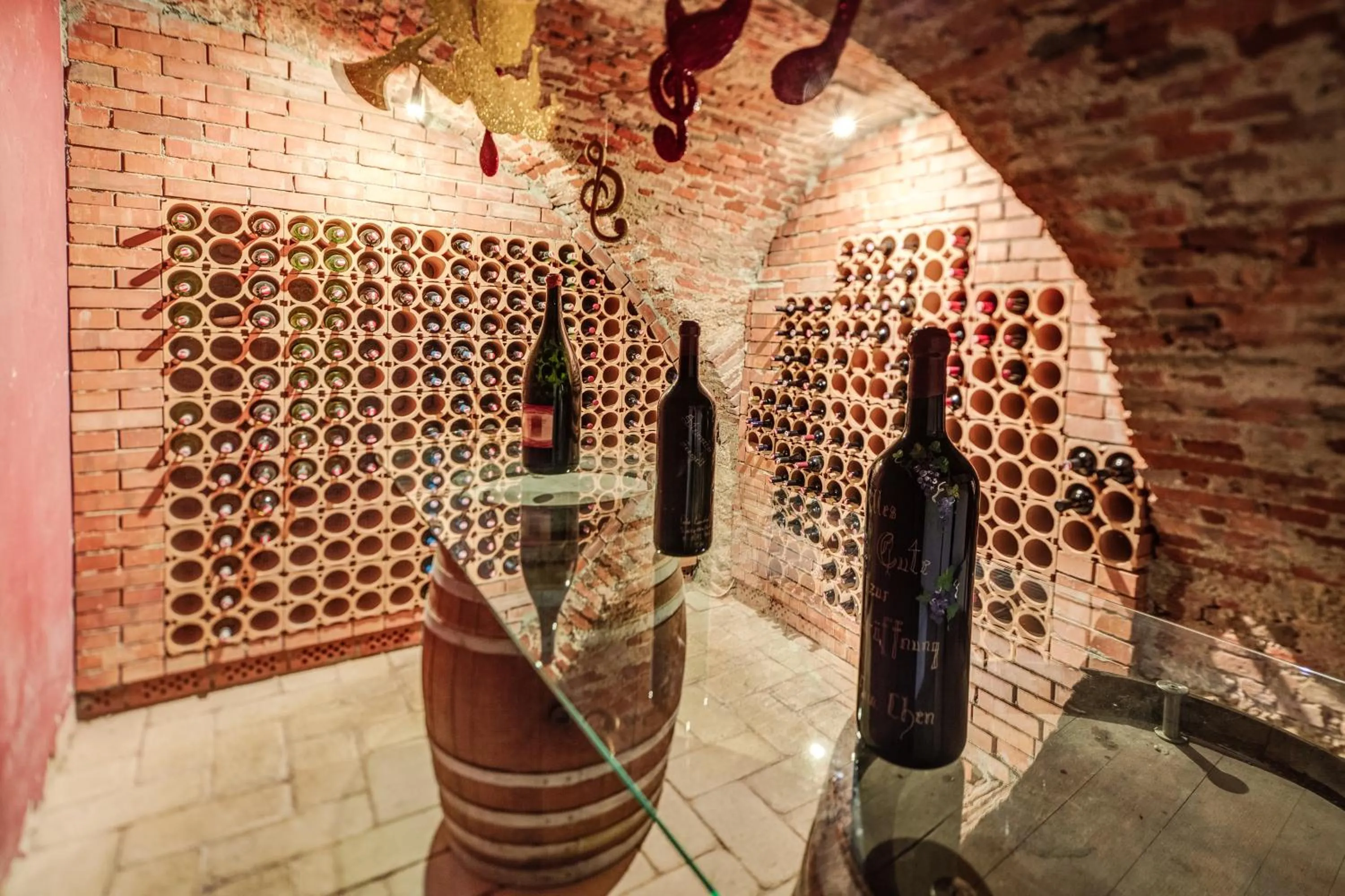 Restaurant/places to eat in Hotel Kiwano Graz