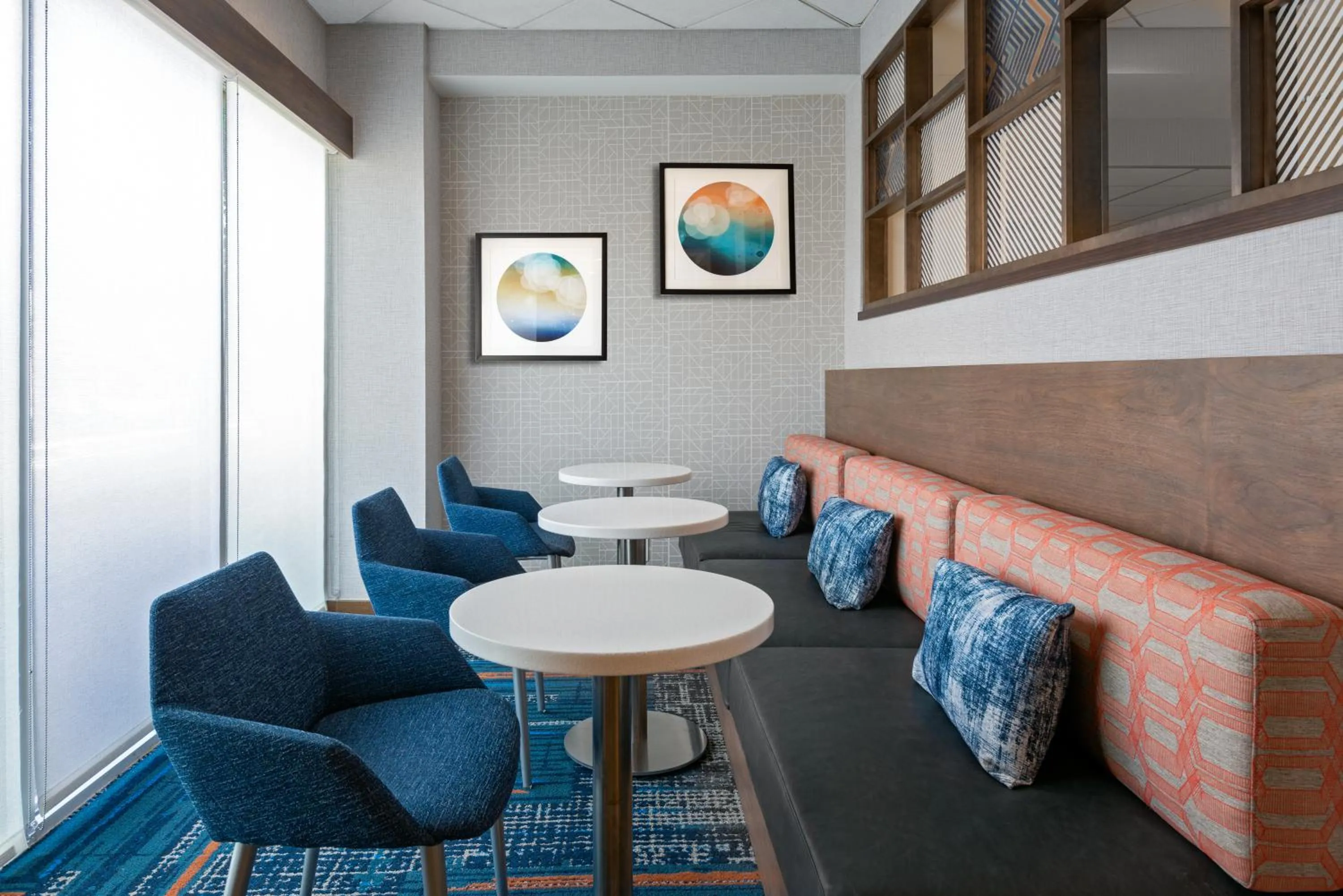 Lobby or reception in Hampton Inn Charlotte Uptown
