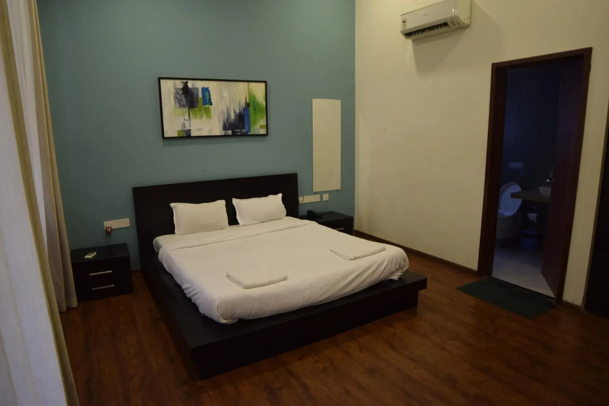 Three-Bedroom Apartment in The Eternal Wave by Krish Retreat Three-Bedroom Apartment in The Eternal Wave by Krish Retreat