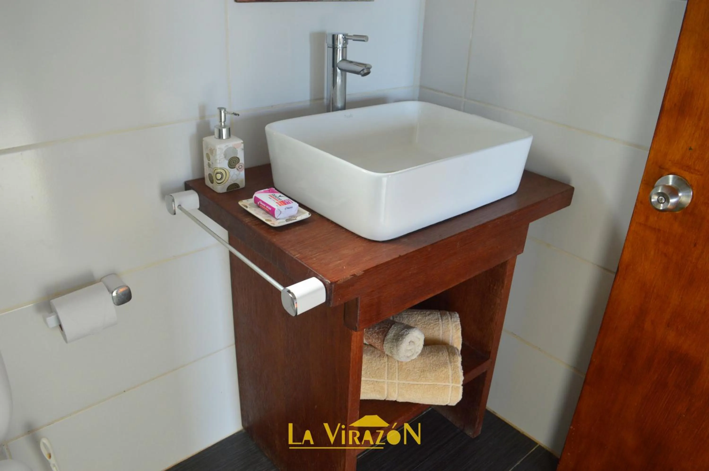 Bathroom in Hostal La Virazón