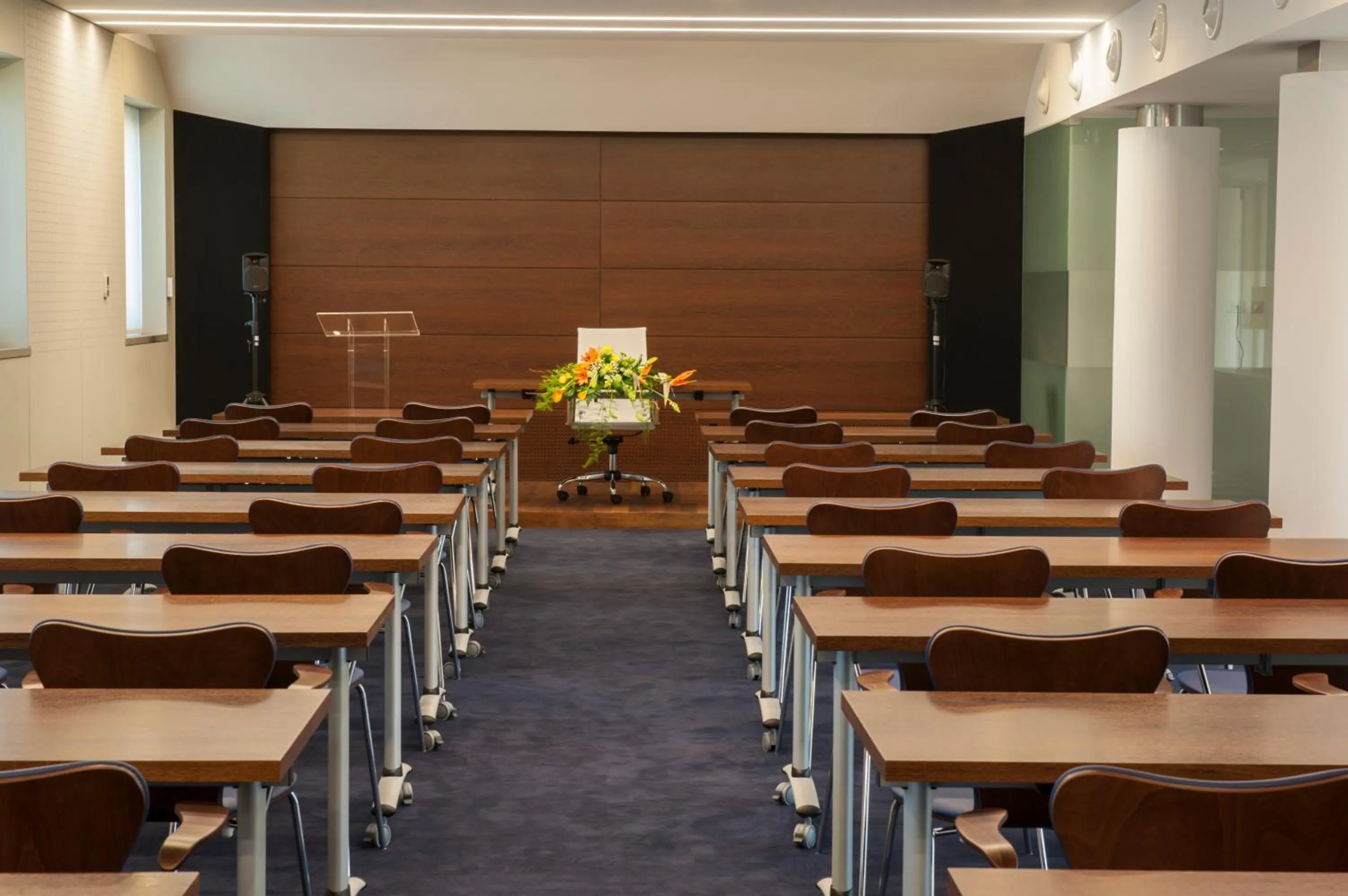 Business facilities in INATEL Cerveira Hotel