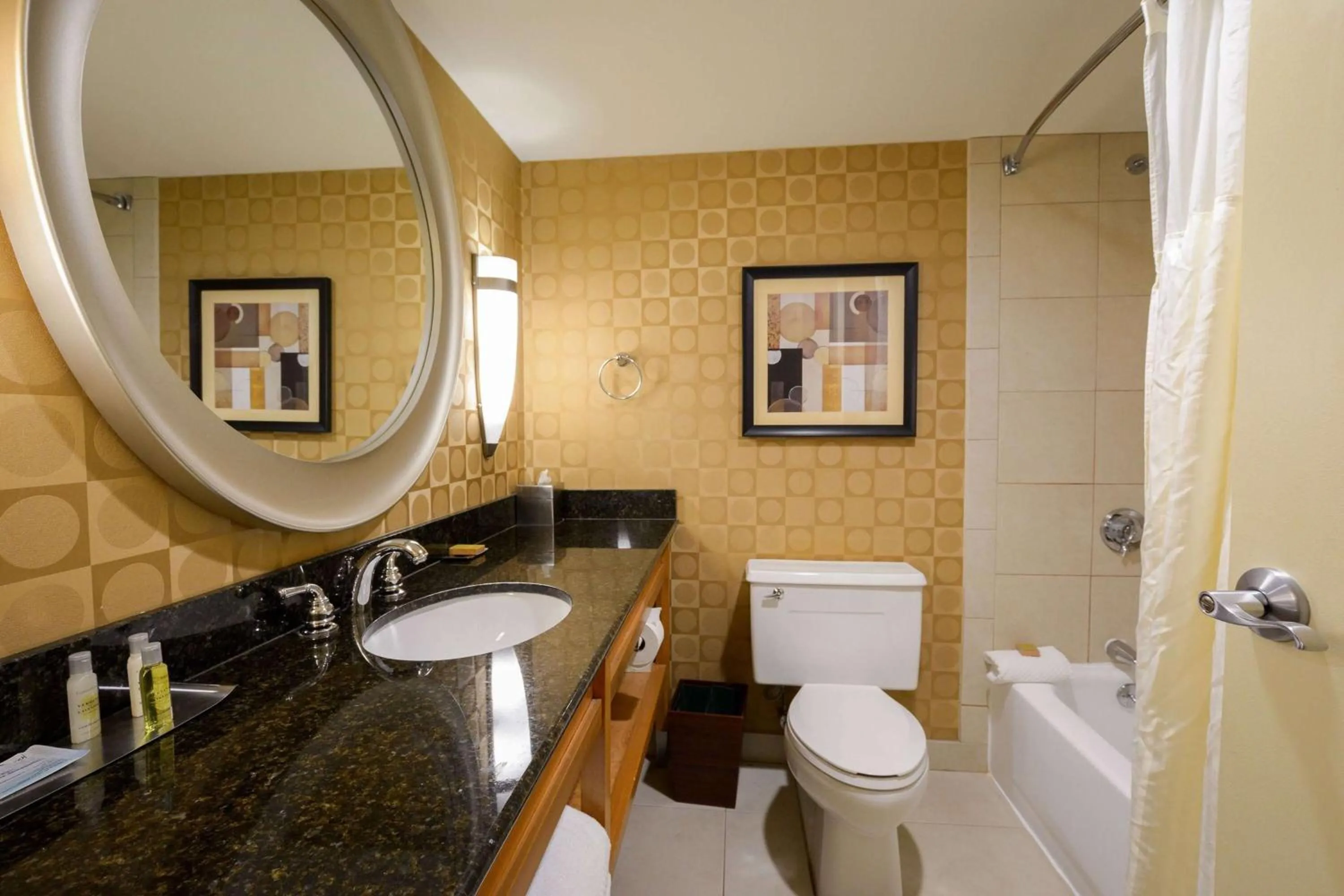 Bathroom in Wyndham Columbus