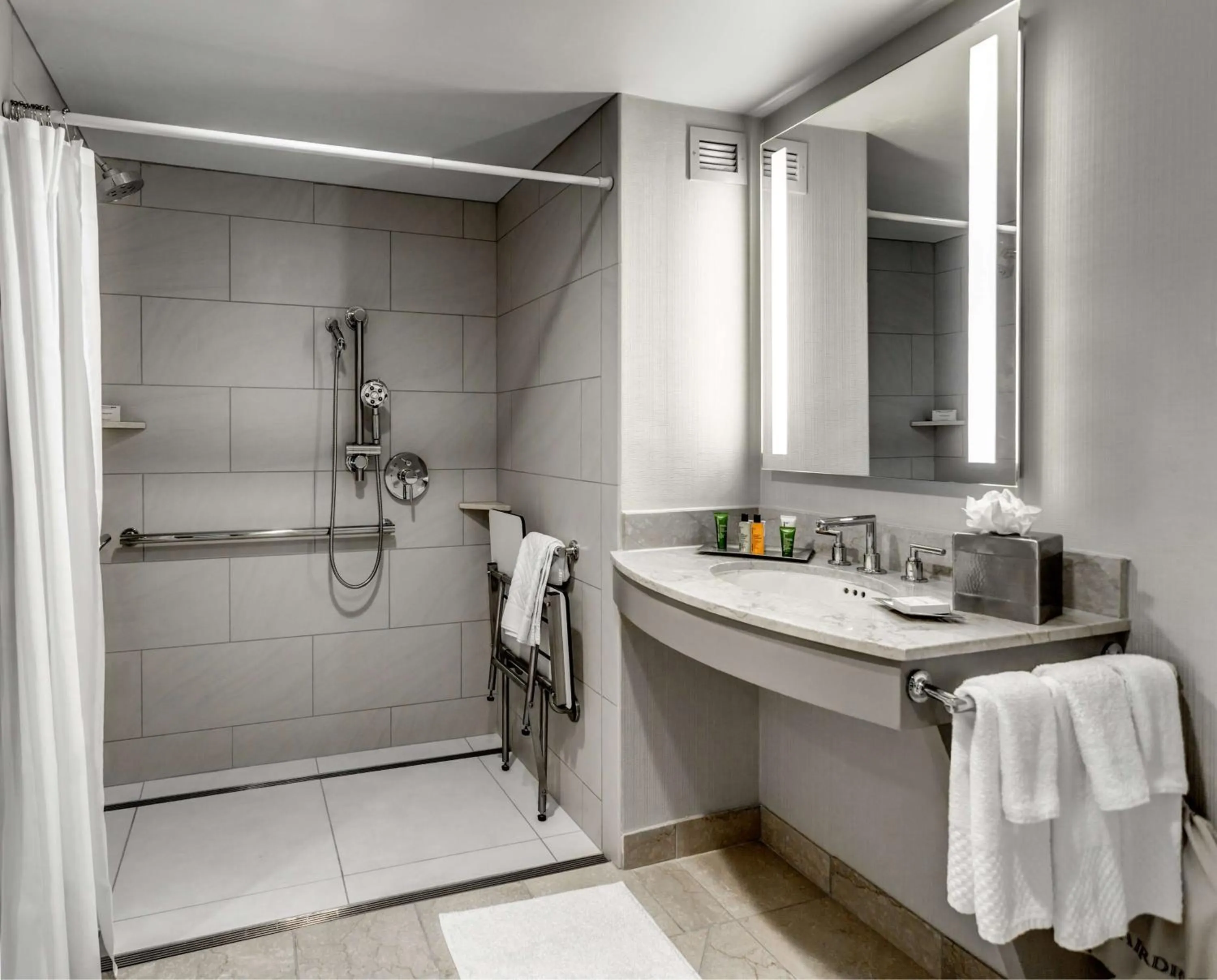 Bathroom in Hilton Columbus at Easton